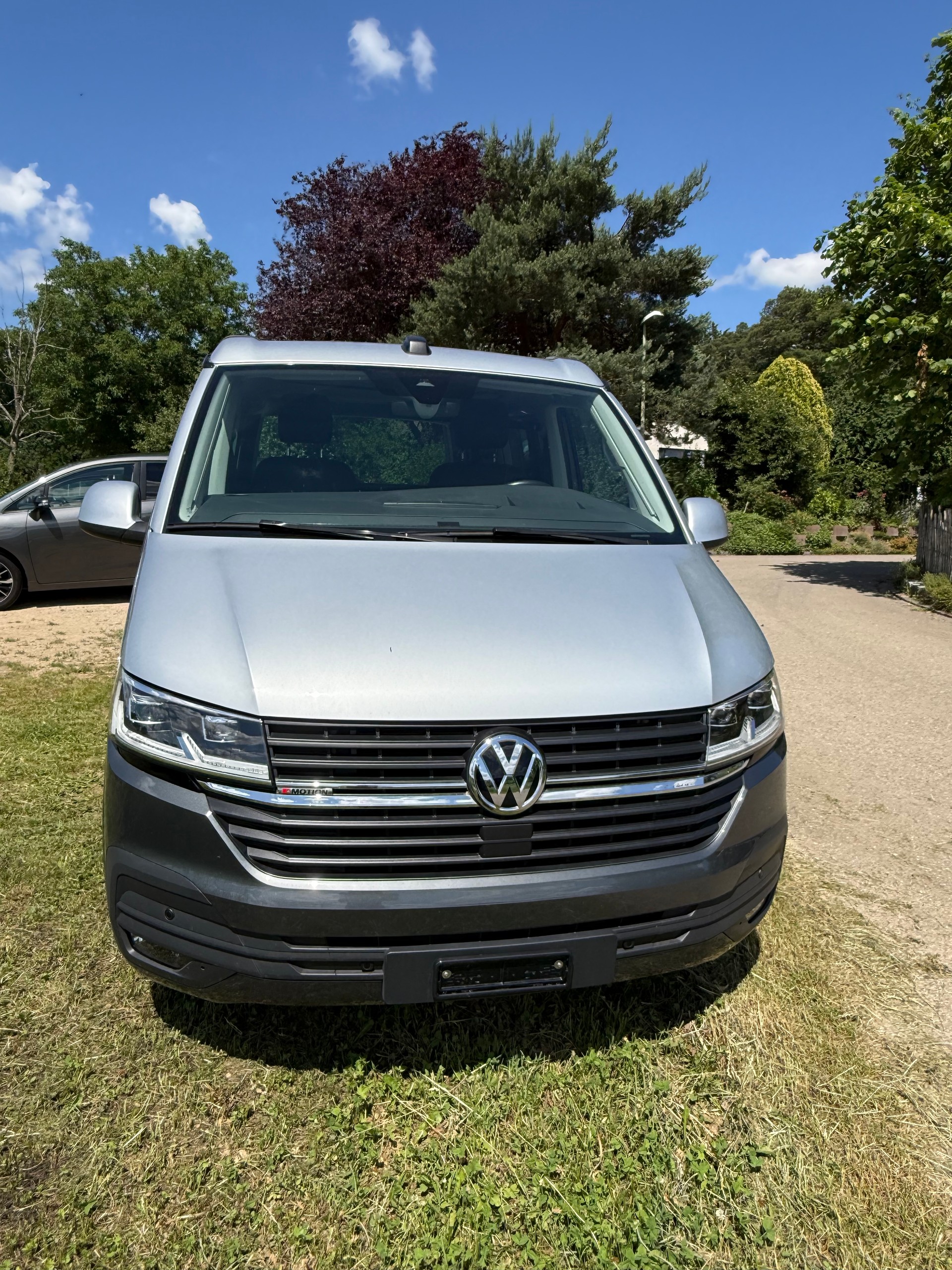 VW 2.0 TDI 204 Liberty Edition DSG 4m-image-2