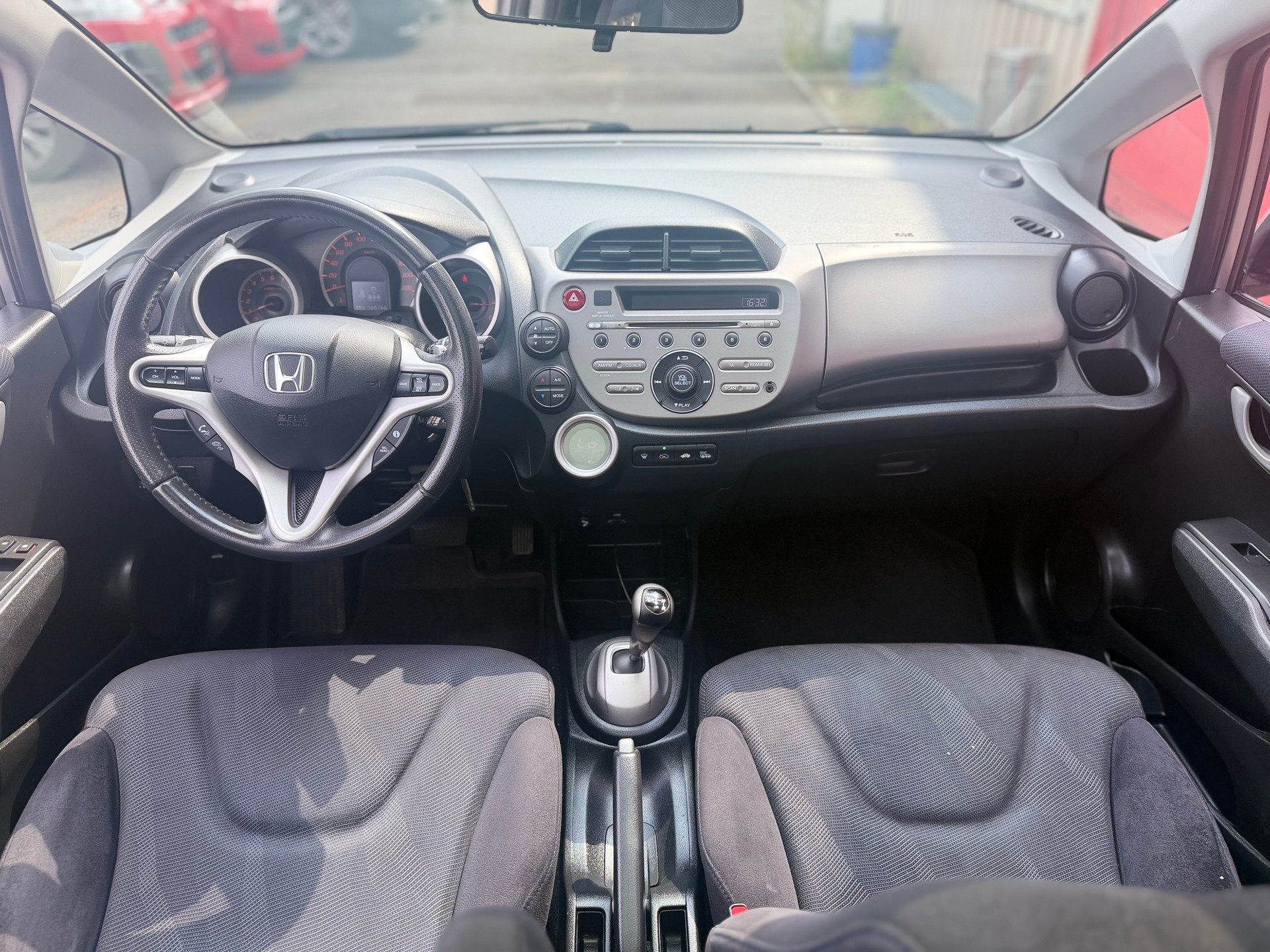 HONDA Jazz 1.4i Exclusive-image-7