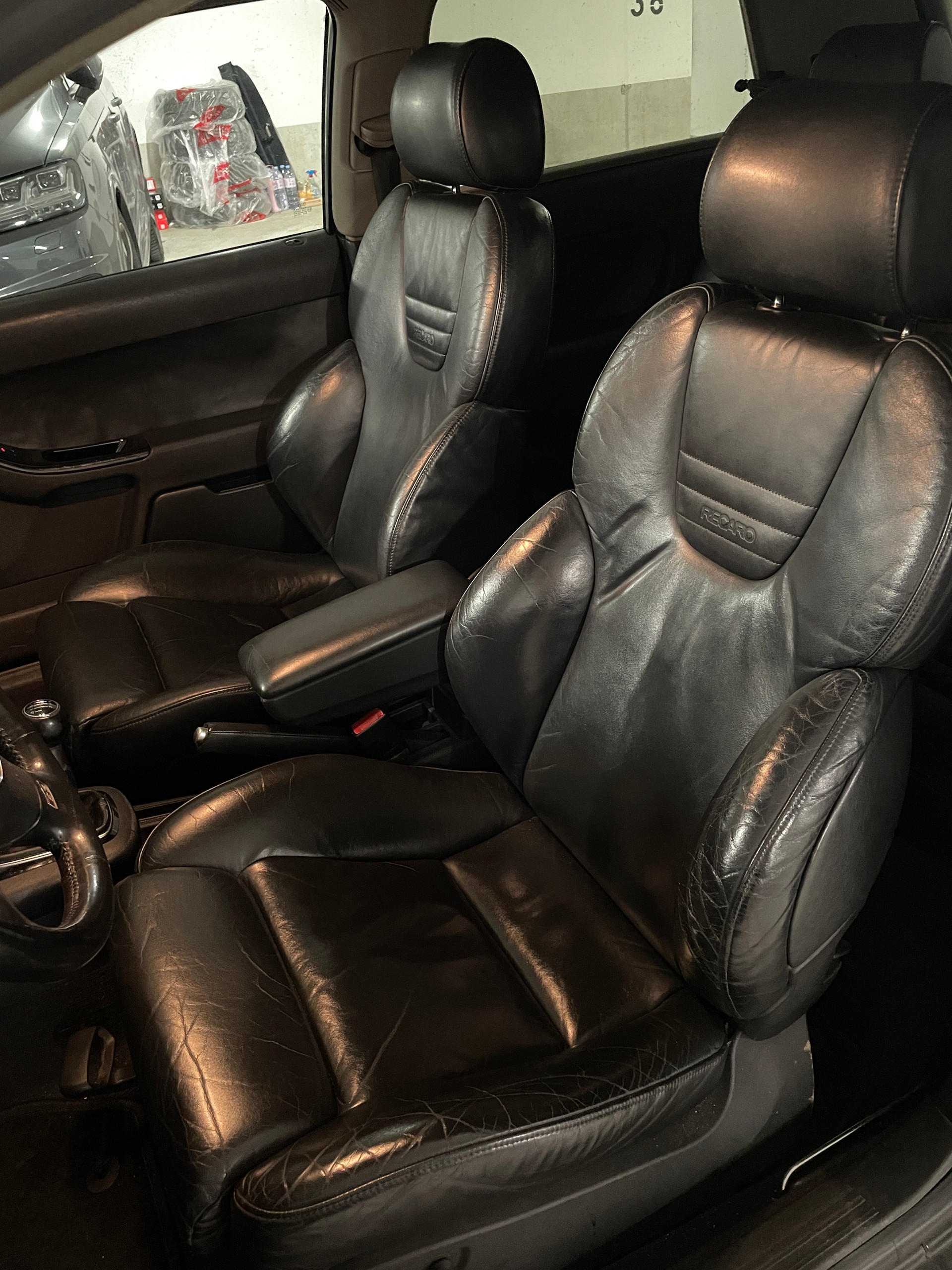 AUDI 1.8 20V Turbo 210 quattro-image-3