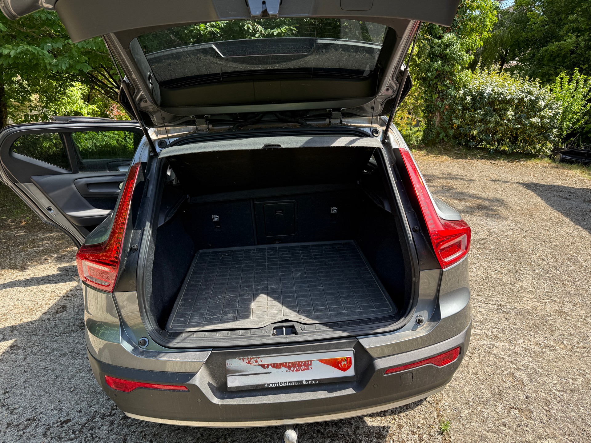 VOLVO 2.0 T5 Momentum AWD-image-2