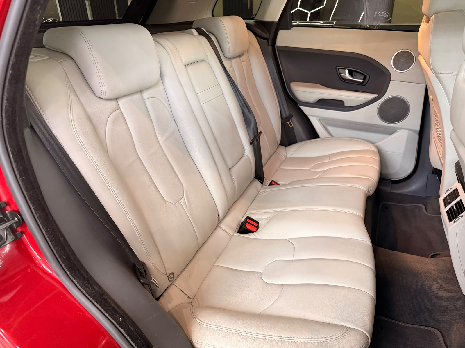 LAND ROVER Range Rover Evoque 2.2 TD4 Pure AT6-image-14