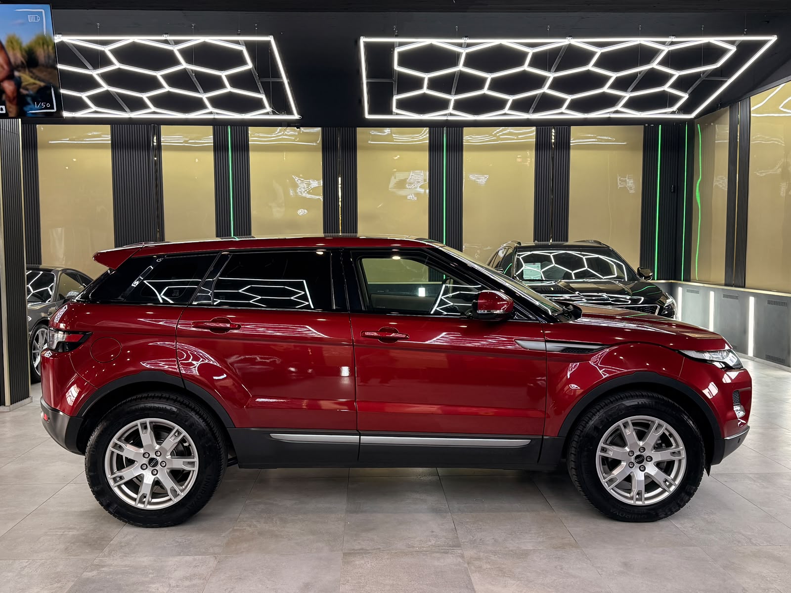 LAND ROVER Range Rover Evoque 2.2 TD4 Pure AT6-image-3