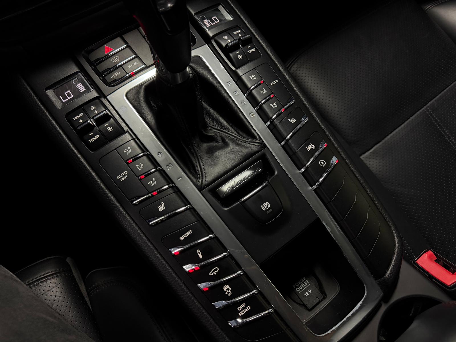 PORSCHE Macan S Limited White&Black Performance PDK 2Jahre Garantie-image-21