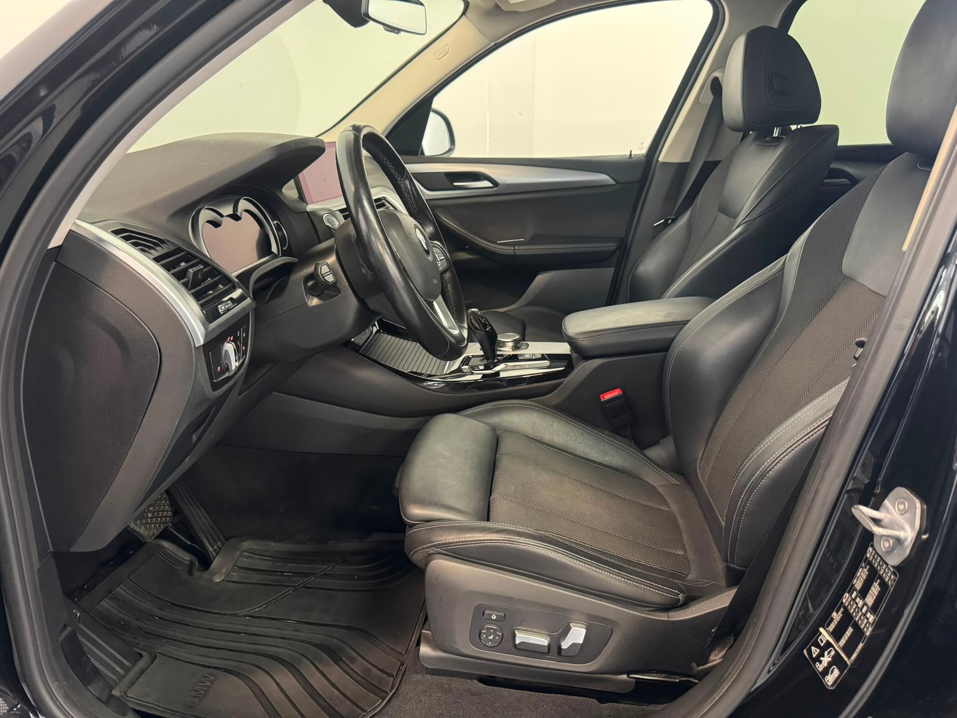 BMW X3 xDrive 20d Steptronic-image-15