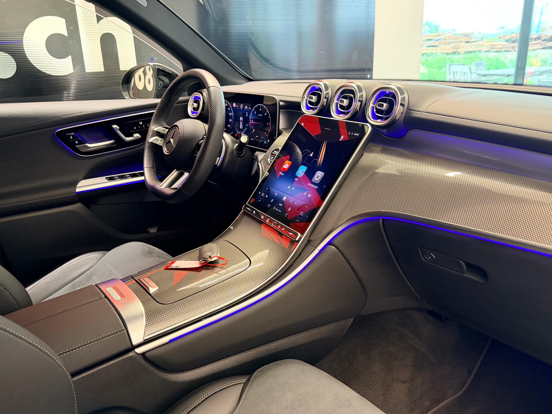 MERCEDES-BENZ GLC 300 d 4Matic 9G-Tronic-image-18