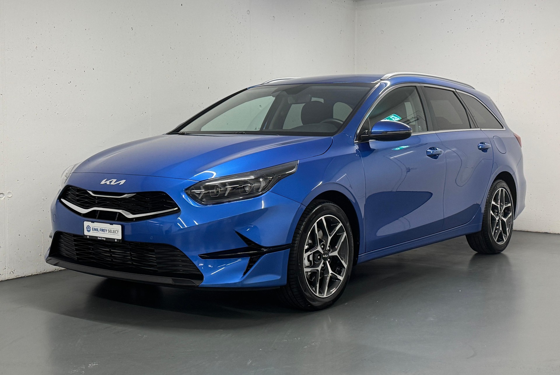 KIA Ceed SW 1.5 T-GDi MHEV Power-image-1