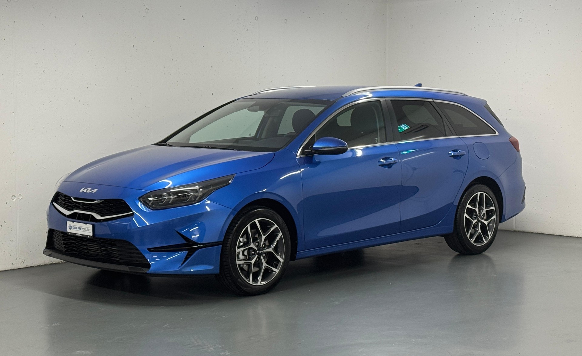 KIA Ceed SW 1.5 T-GDi MHEV Power-image-0