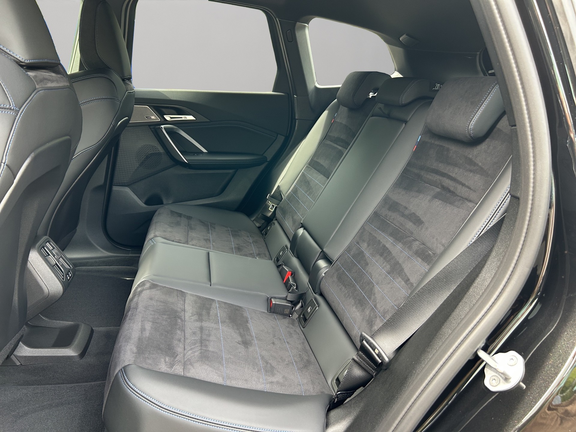 BMW X1 xDrive 30e M Sport-image-16