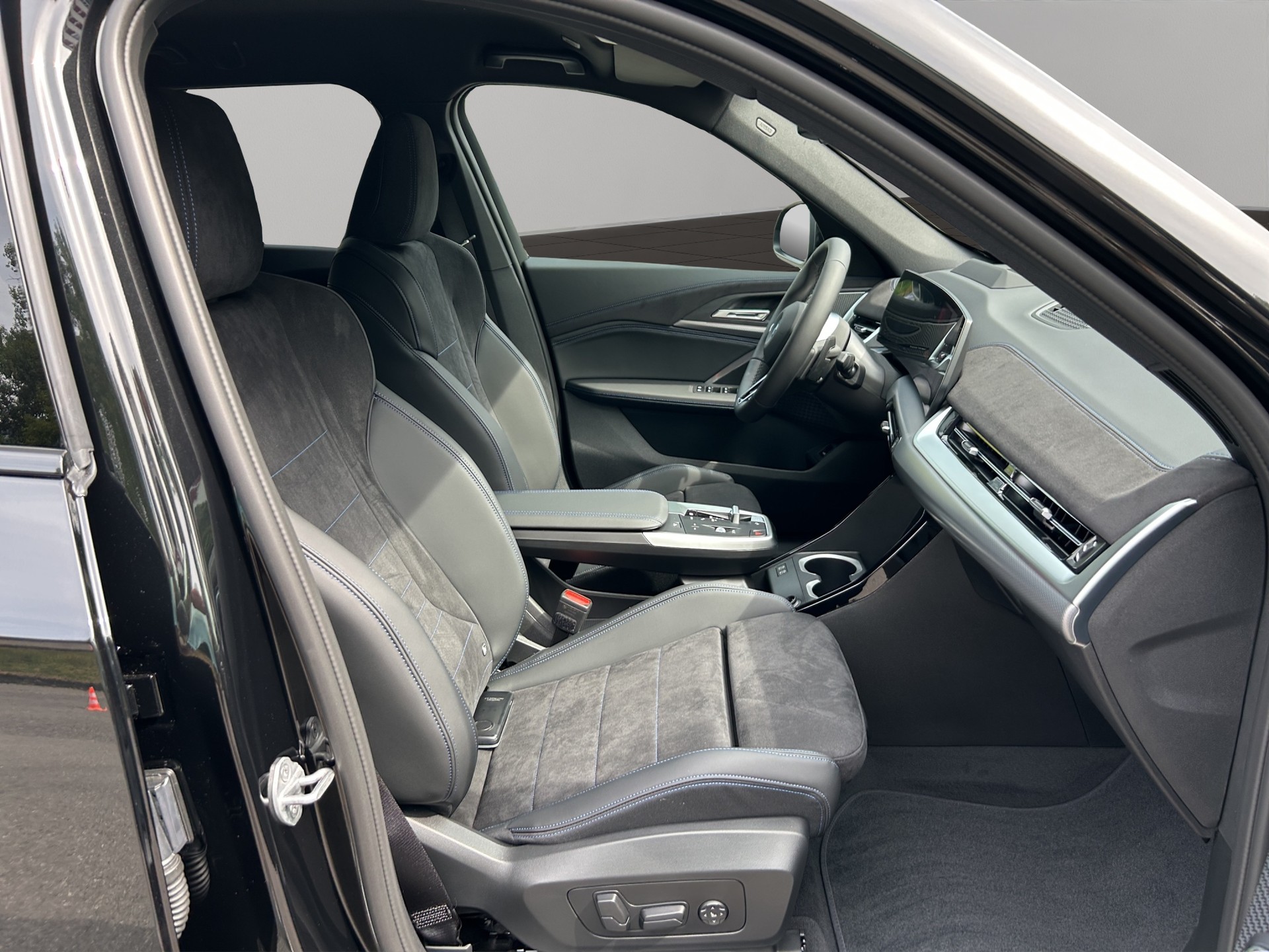 BMW X1 xDrive 30e M Sport-image-18