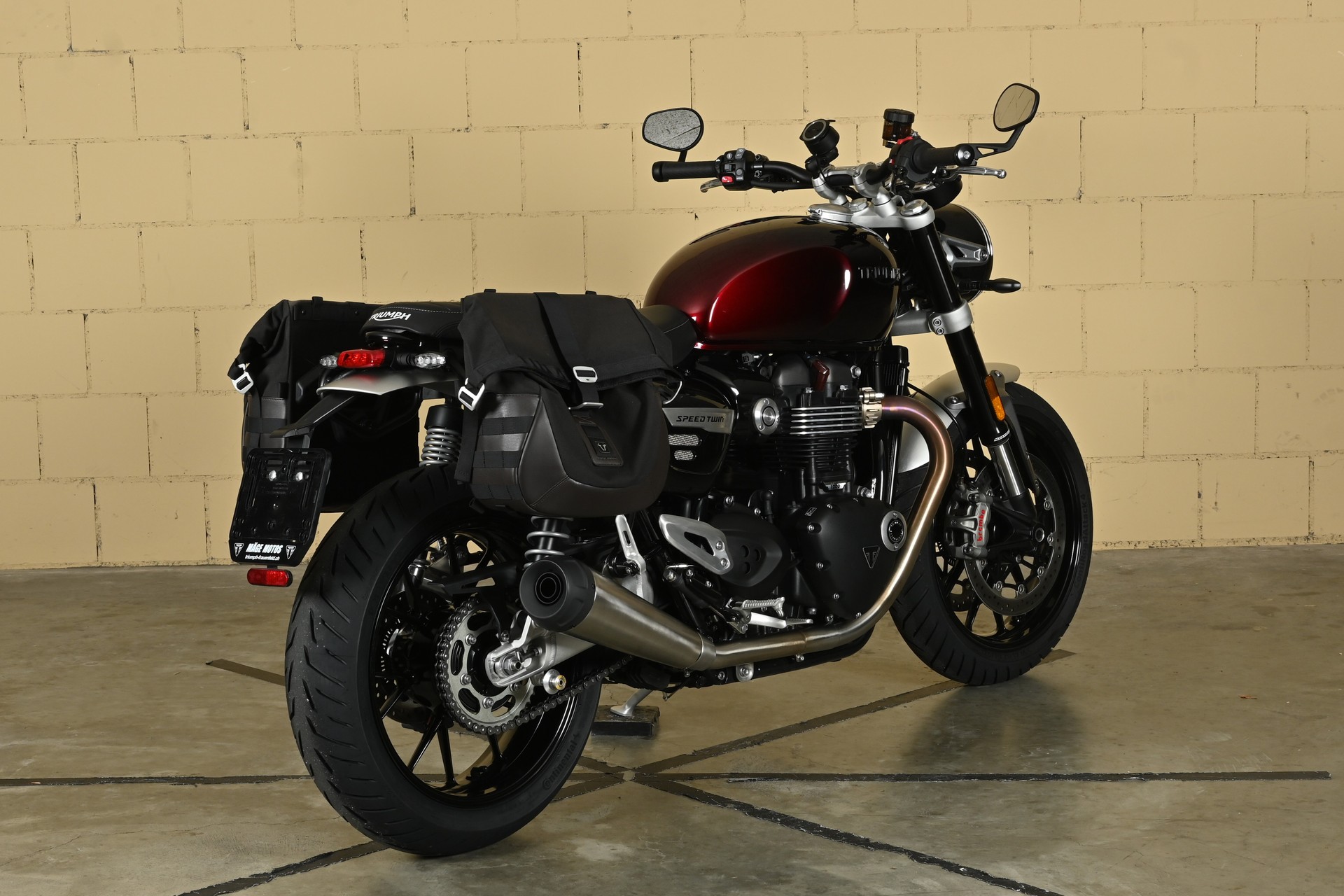TRIUMPH Speed Twin 1200-image-6