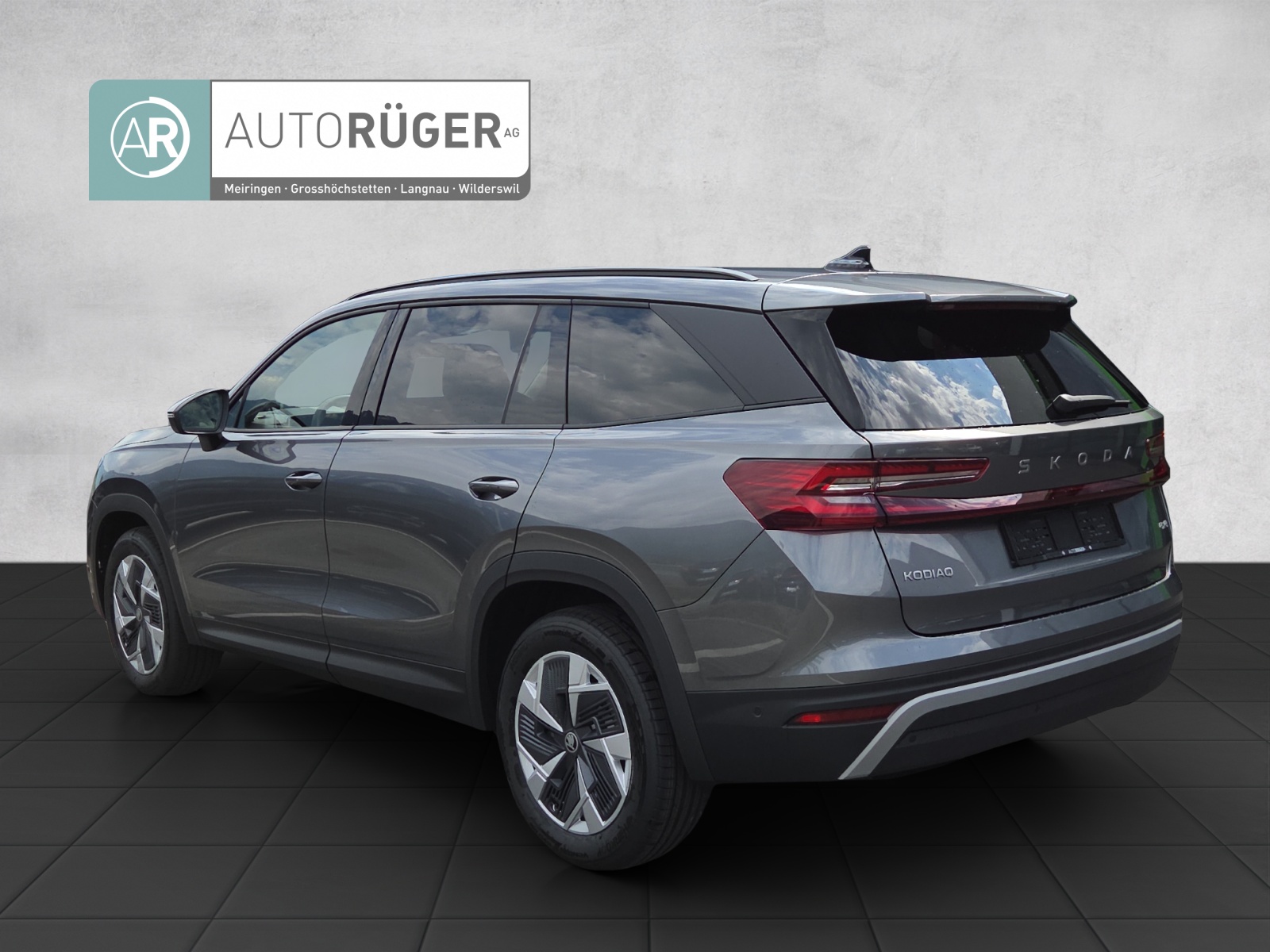 SKODA Kodiaq 2.0 TSI Dynamic 4x4-image-3
