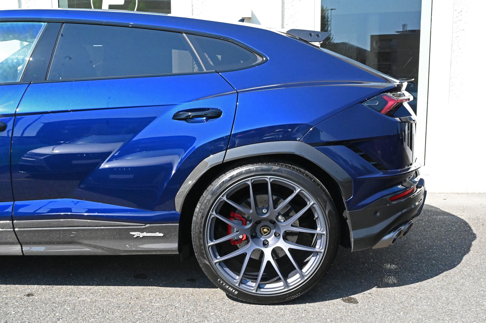 LAMBORGHINI Urus Performante-image-10
