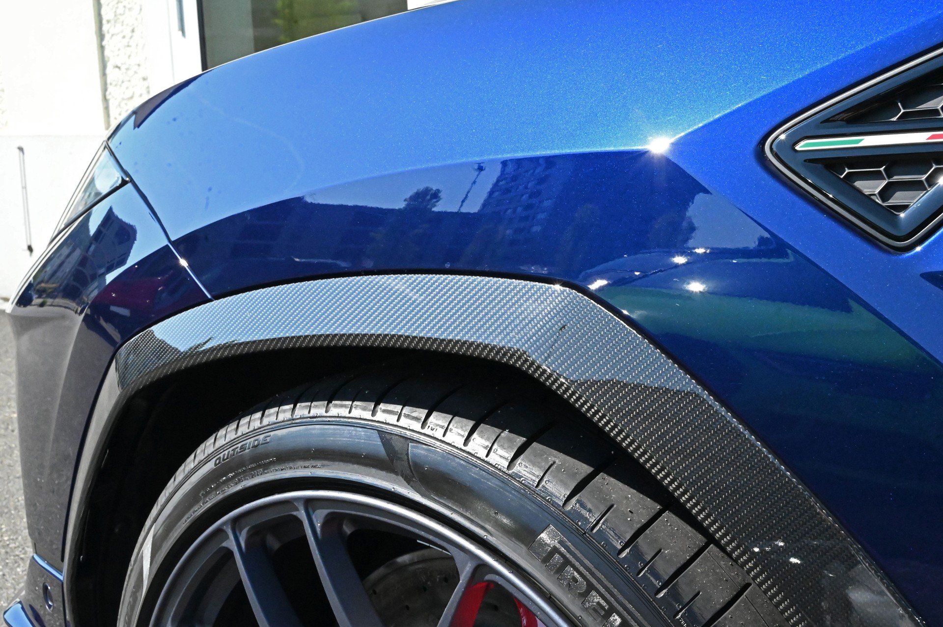 LAMBORGHINI Urus Performante-image-5