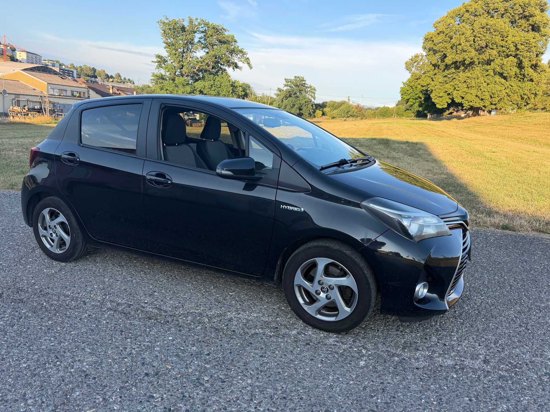TOYOTA Yaris 1.5 VVT-i Hybrid Luna e-CVT-image-8