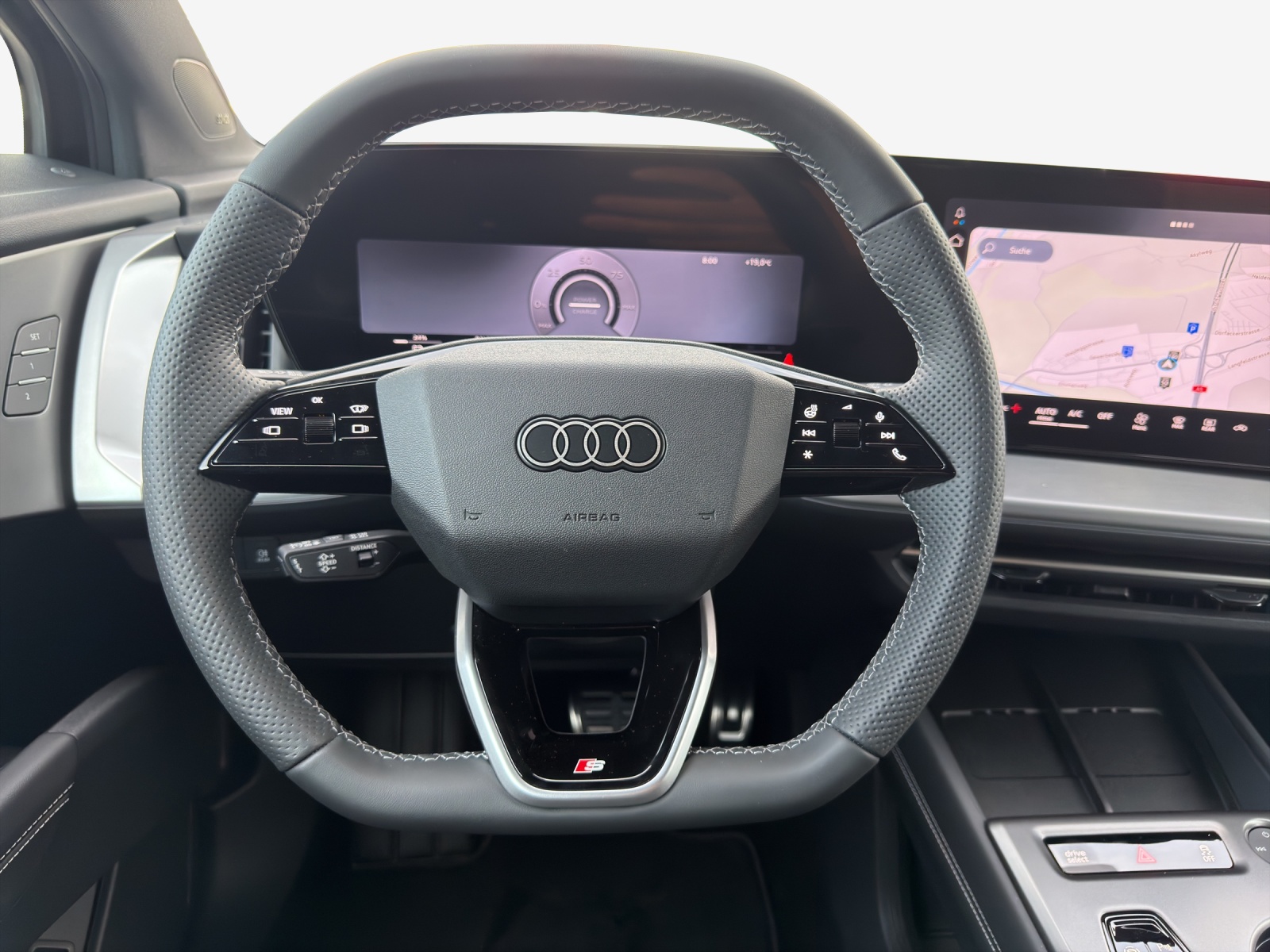 AUDI Q4 Sportback e-tron quattro performance Swiss Ski-image-9
