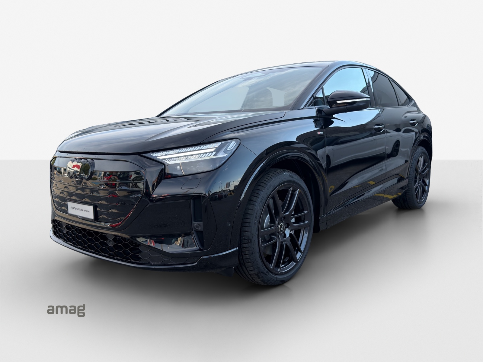 AUDI Q4 Sportback e-tron quattro performance Swiss Ski-image-0