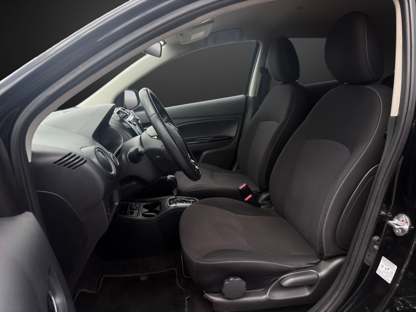 MITSUBISHI Space Star 1.2 Black Line CVT-image-6