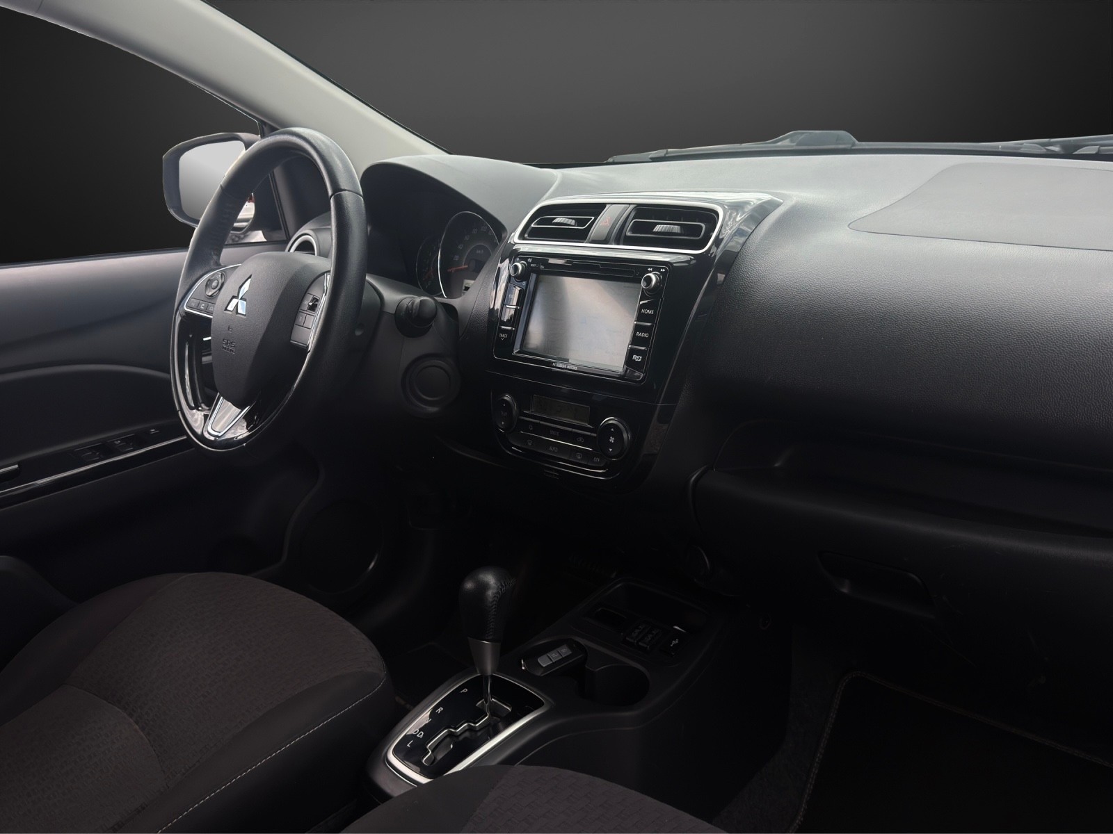 MITSUBISHI Space Star 1.2 Black Line CVT-image-9