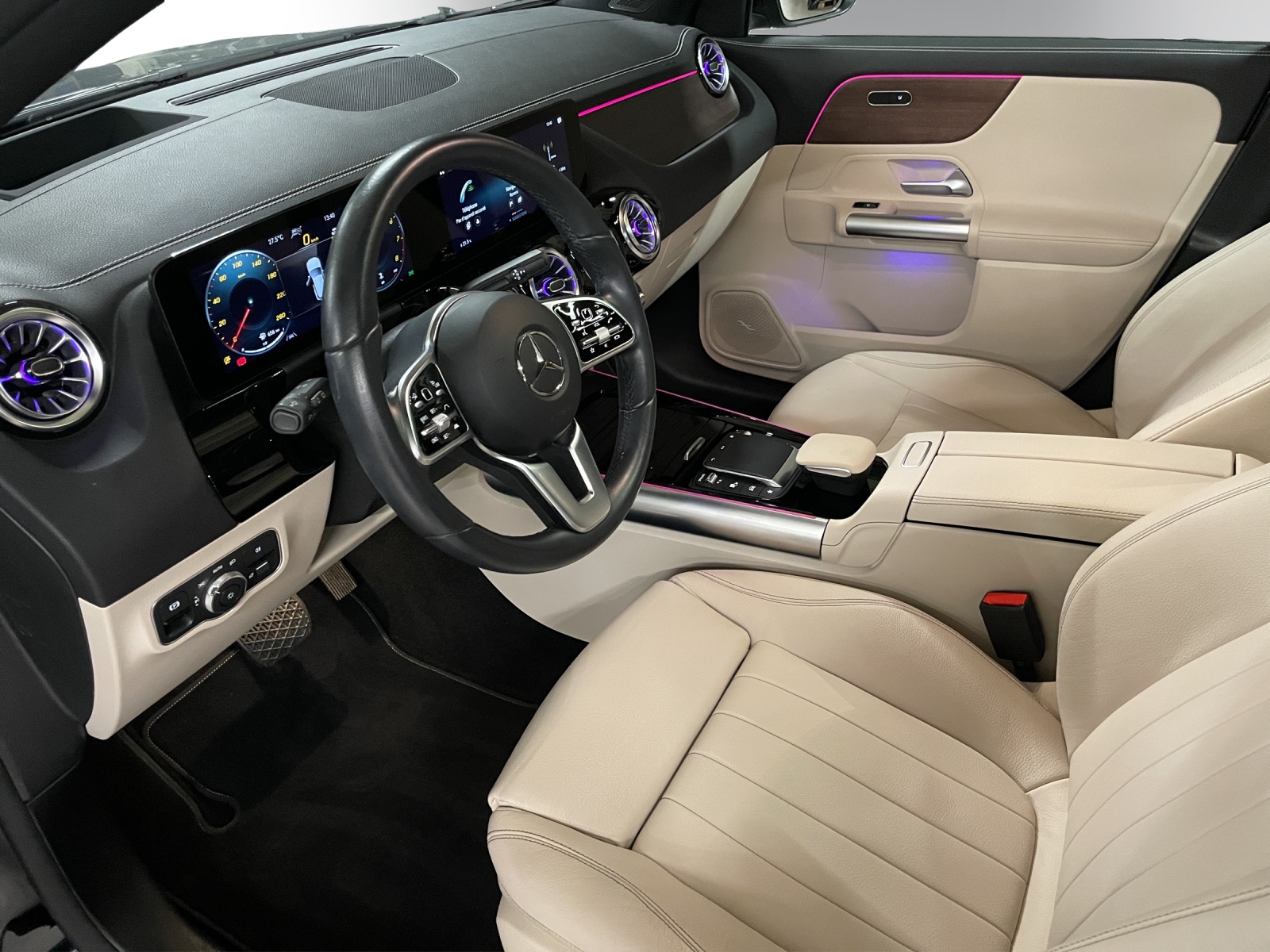 MERCEDES-BENZ GLA 250 Progressive 8G-DCT-image-8