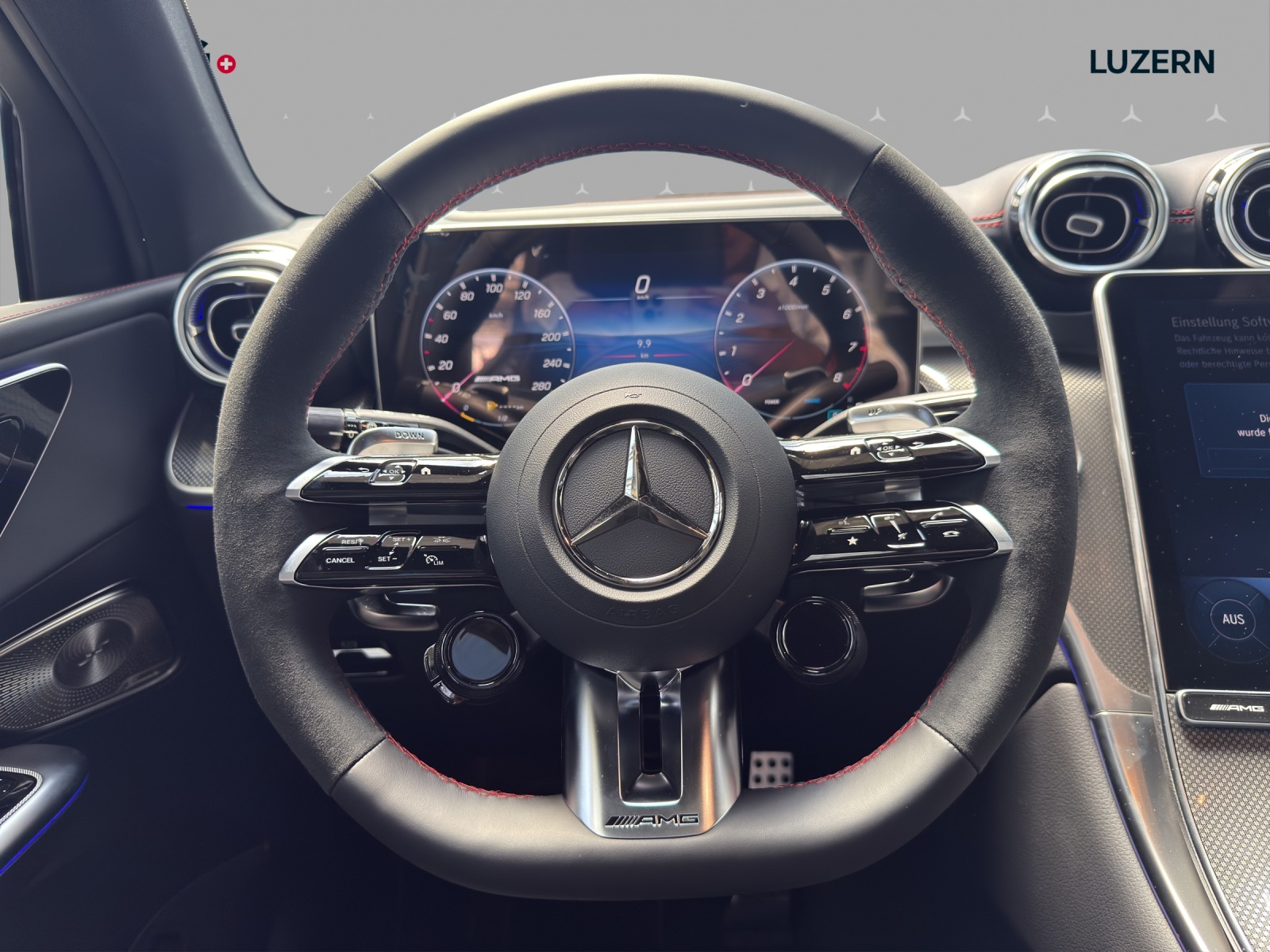 MERCEDES-BENZ GLC 53 AMG 4Matic+ 9G-Tronic-image-9
