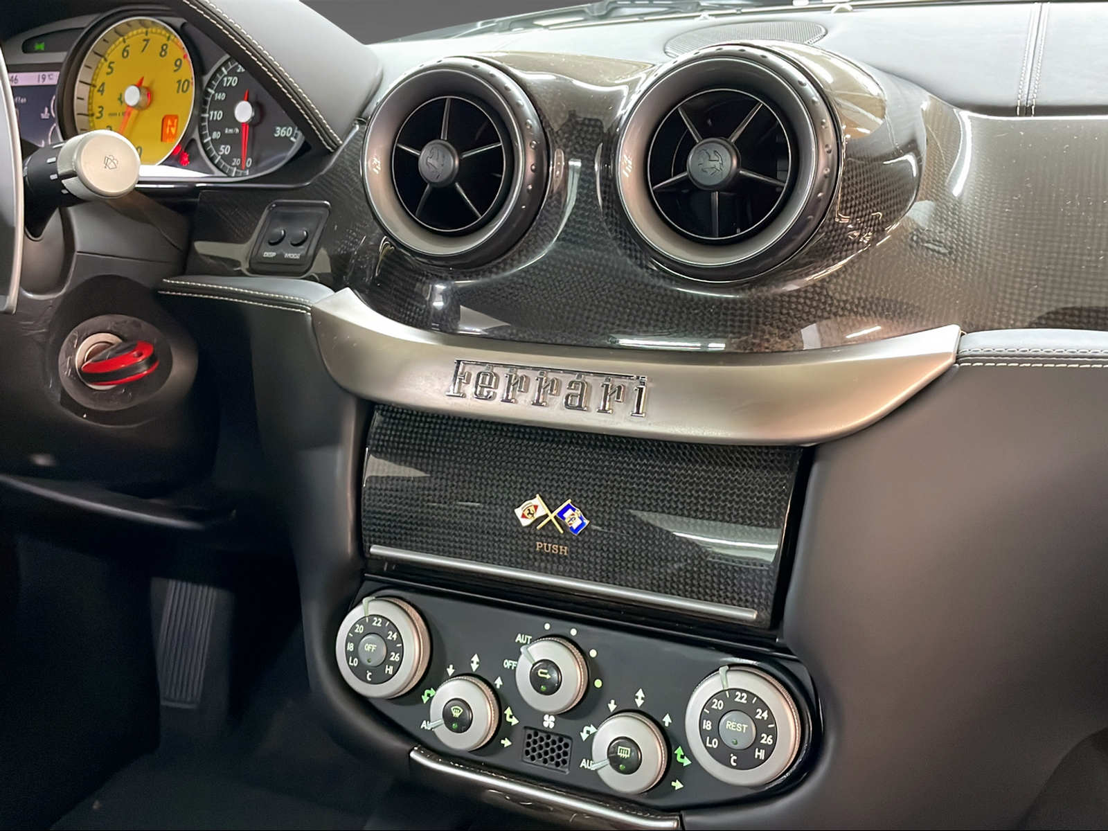 FERRARI 599 GTB Fiorano F1-image-8