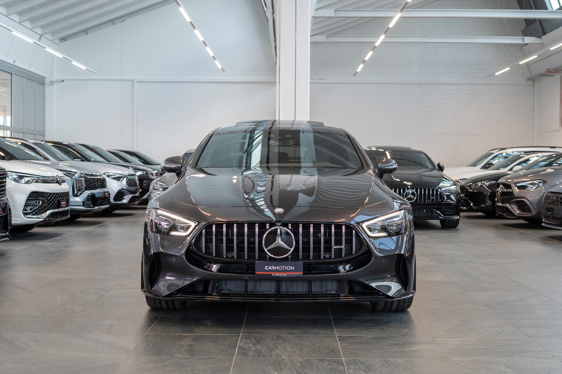 MERCEDES-BENZ AMG GT 63 S 4matic+ / Panorama-Schiebedach / Head-Up Display / Burmester-showroom-element-1