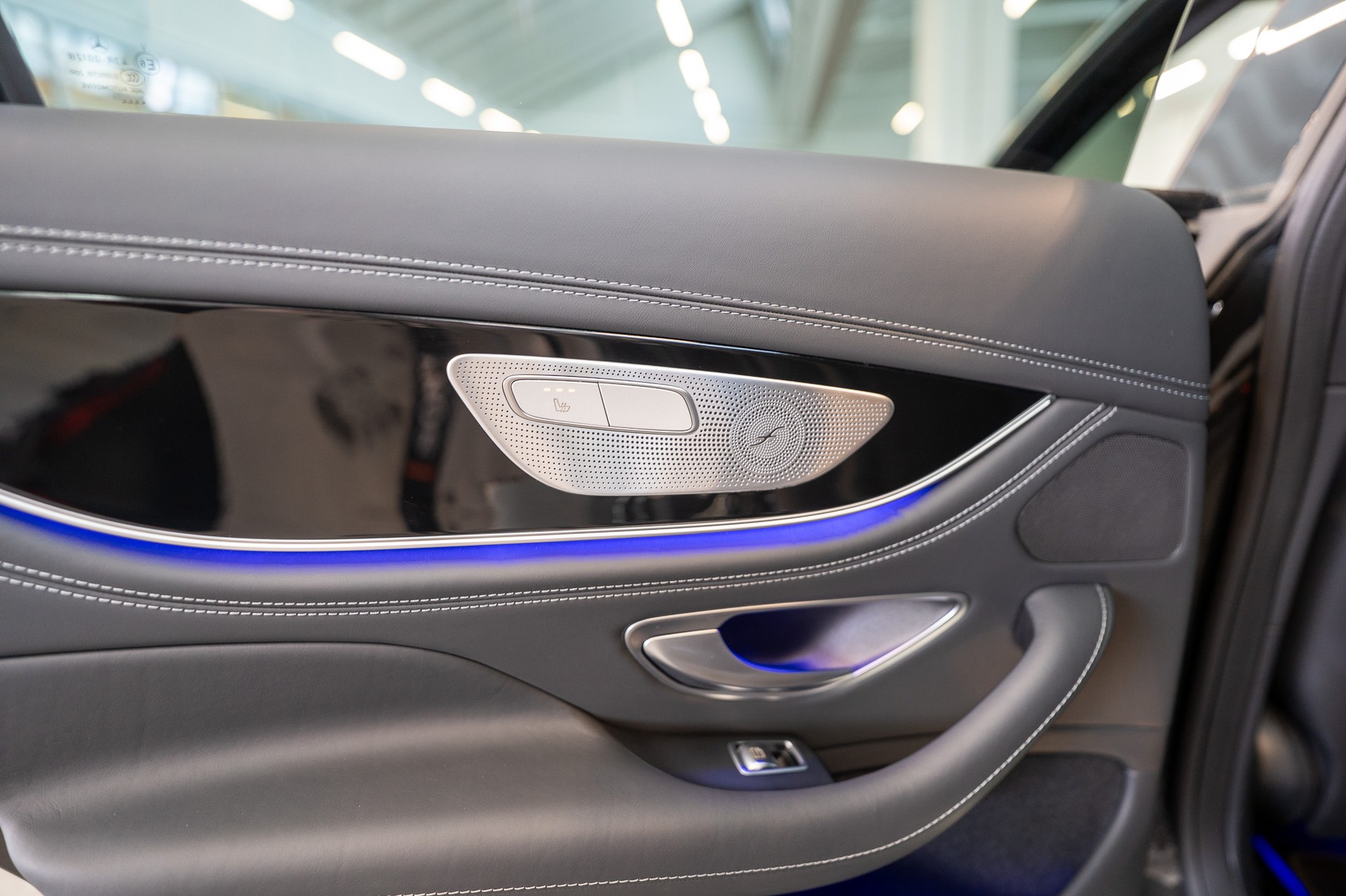 MERCEDES-BENZ AMG GT 63 S 4matic+ / Panorama-Schiebedach / Head-Up Display / Burmester-image-20
