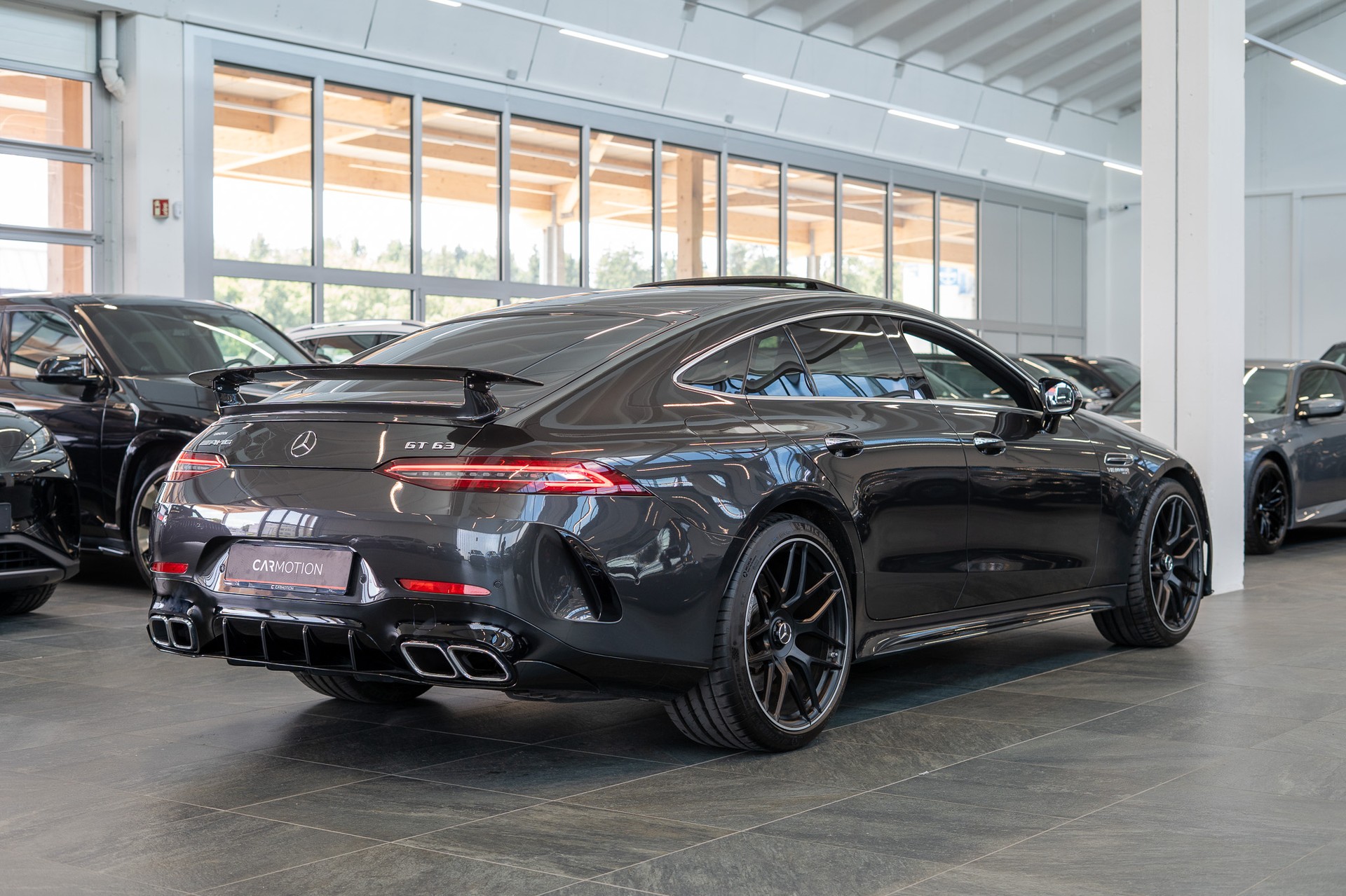 MERCEDES-BENZ AMG GT 63 S 4matic+ / Panorama-Schiebedach / Head-Up Display / Burmester-image-6