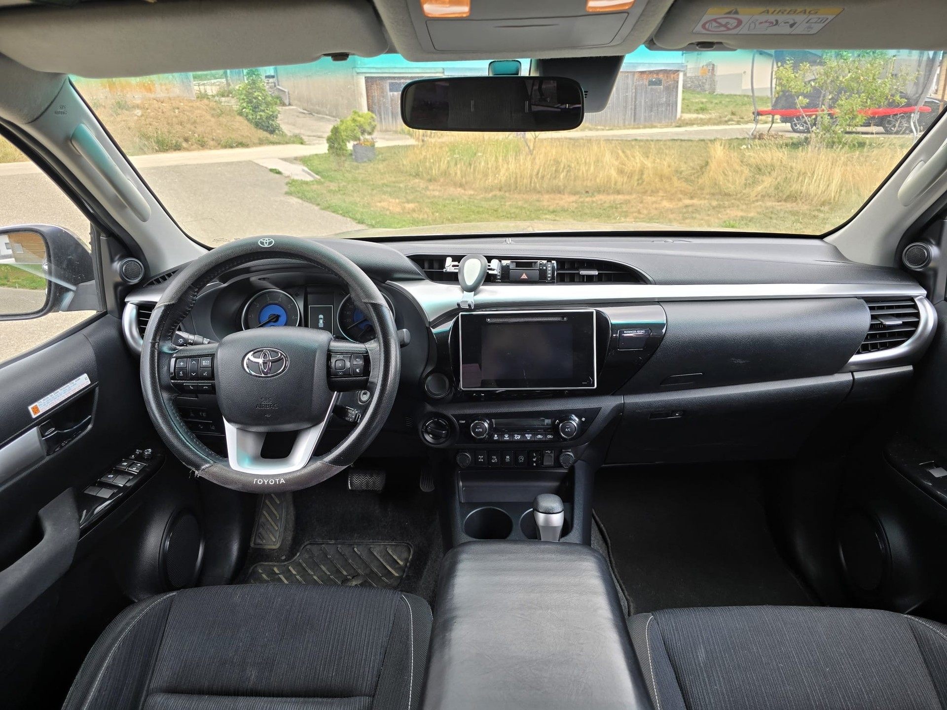 TOYOTA Sol-image-3