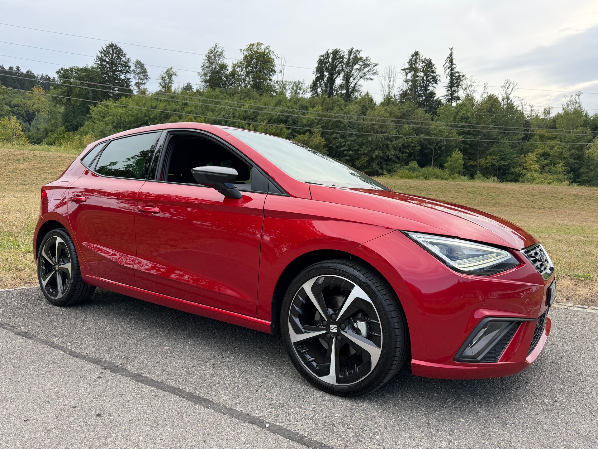 SEAT CH WAGEN !! IBIZA 1.5 "FR SPORT MIT 150 PS" TSI FR DSG-AUTOMAT. KM 5`700 KM. MIT HAGELSCHADEN !!-image-0