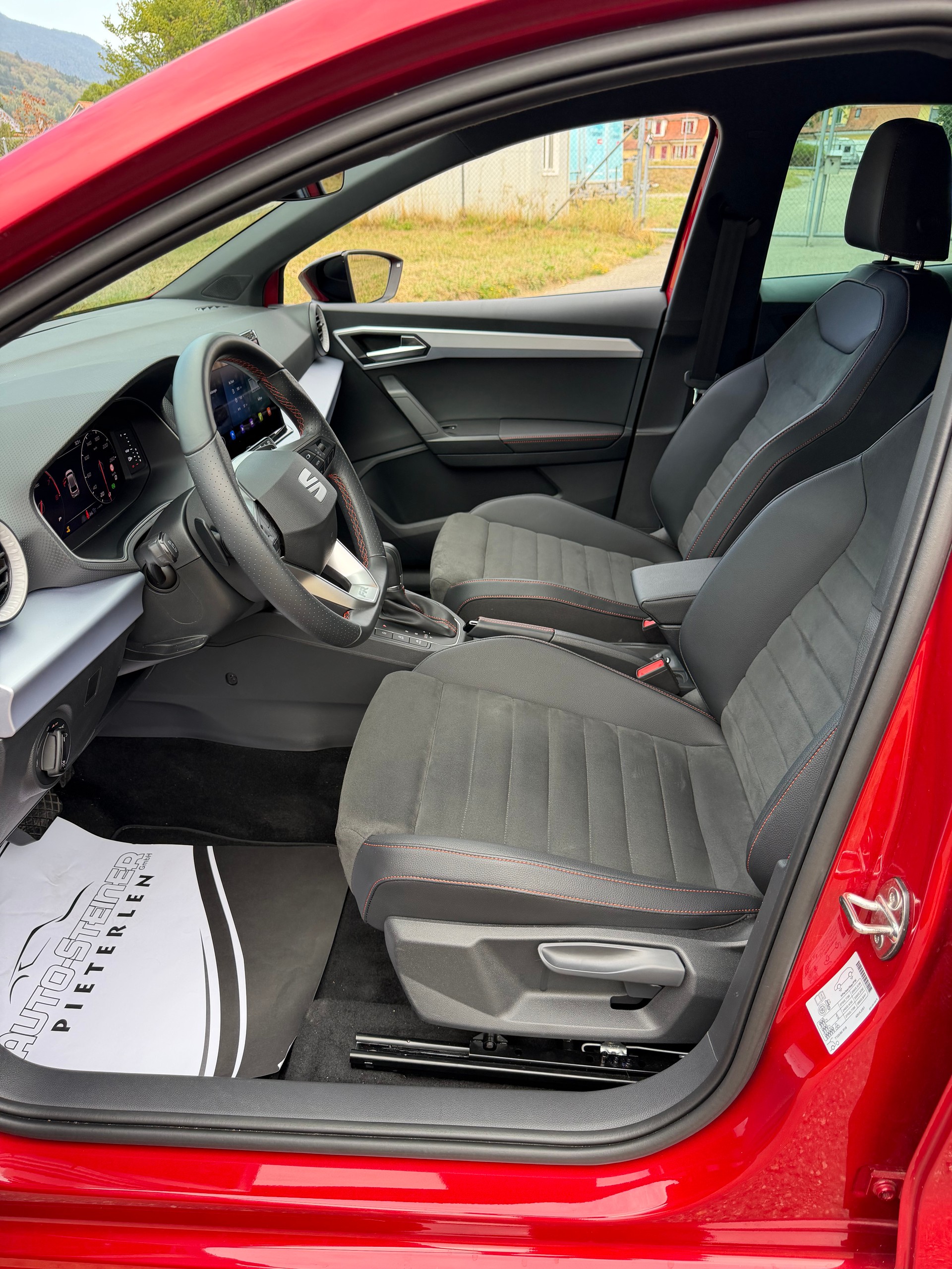 SEAT CH WAGEN !! IBIZA 1.5 "FR SPORT MIT 150 PS" TSI FR DSG-AUTOMAT. KM 5`700 KM. MIT HAGELSCHADEN !!-image-44