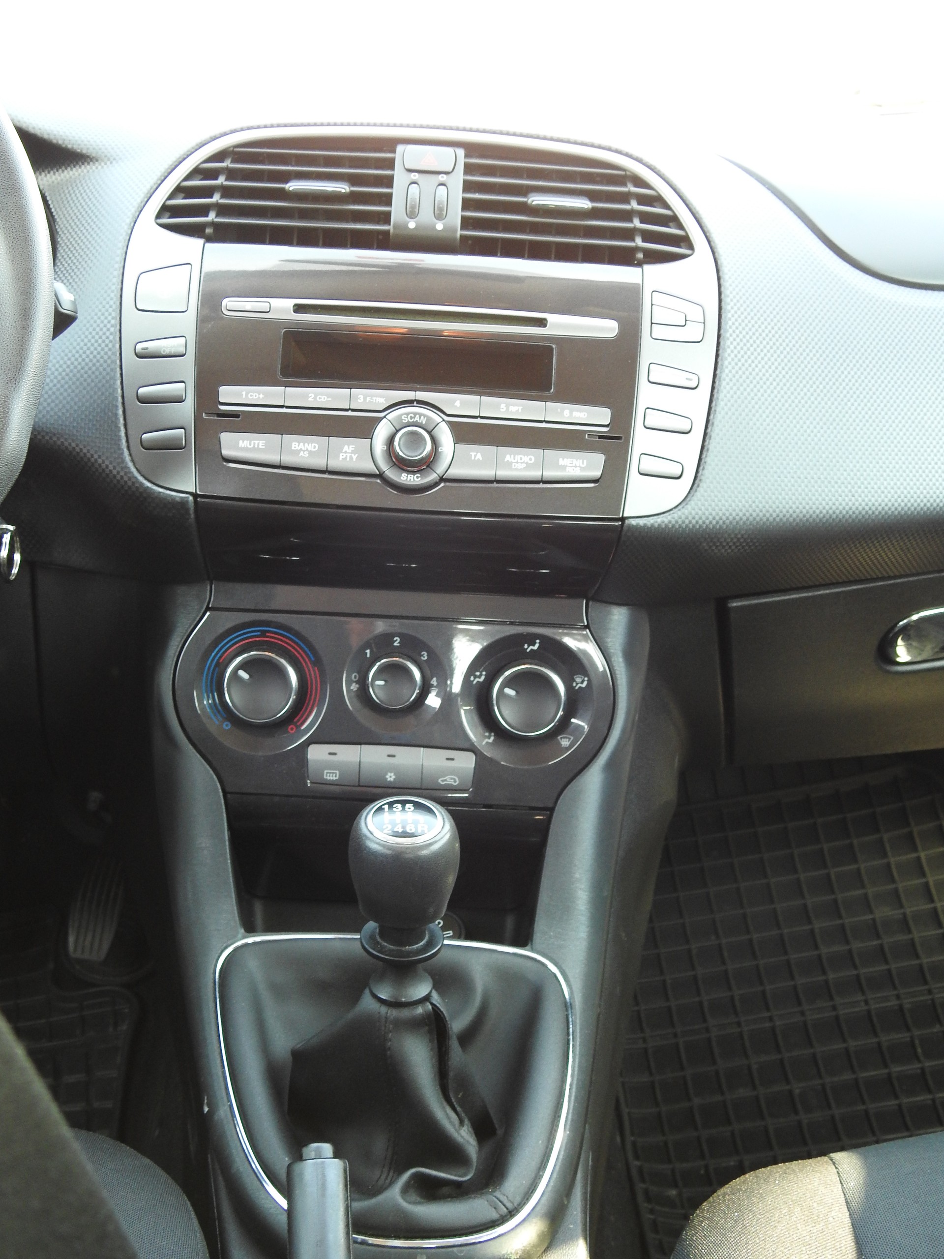 FIAT Bravo 1.4 16V Active-image-17