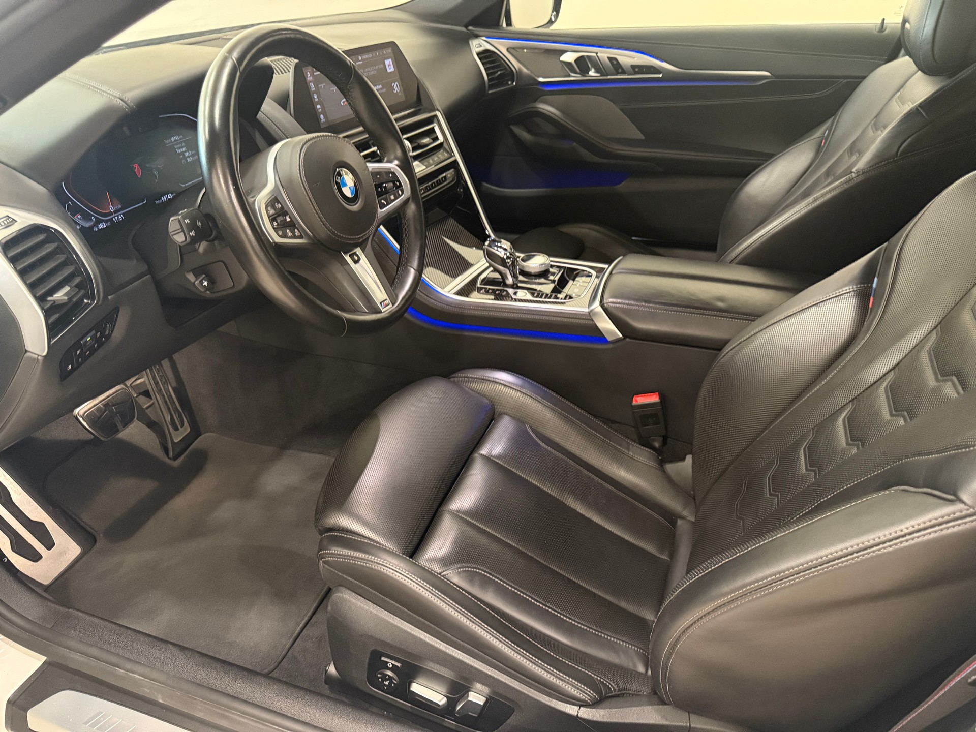 BMW 840i xDrive M Sport Steptronic-image-10