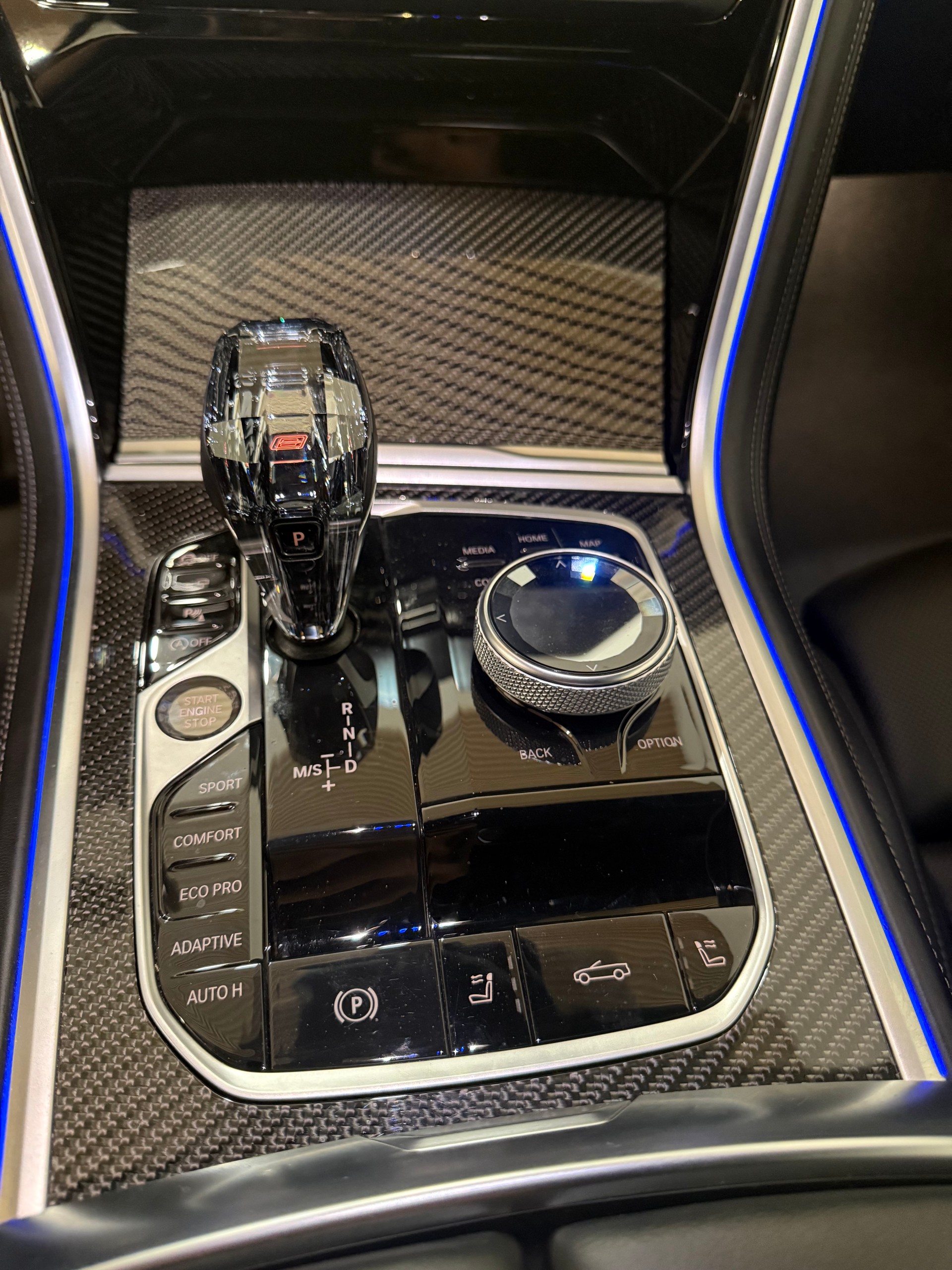 BMW 840i xDrive M Sport Steptronic-image-14