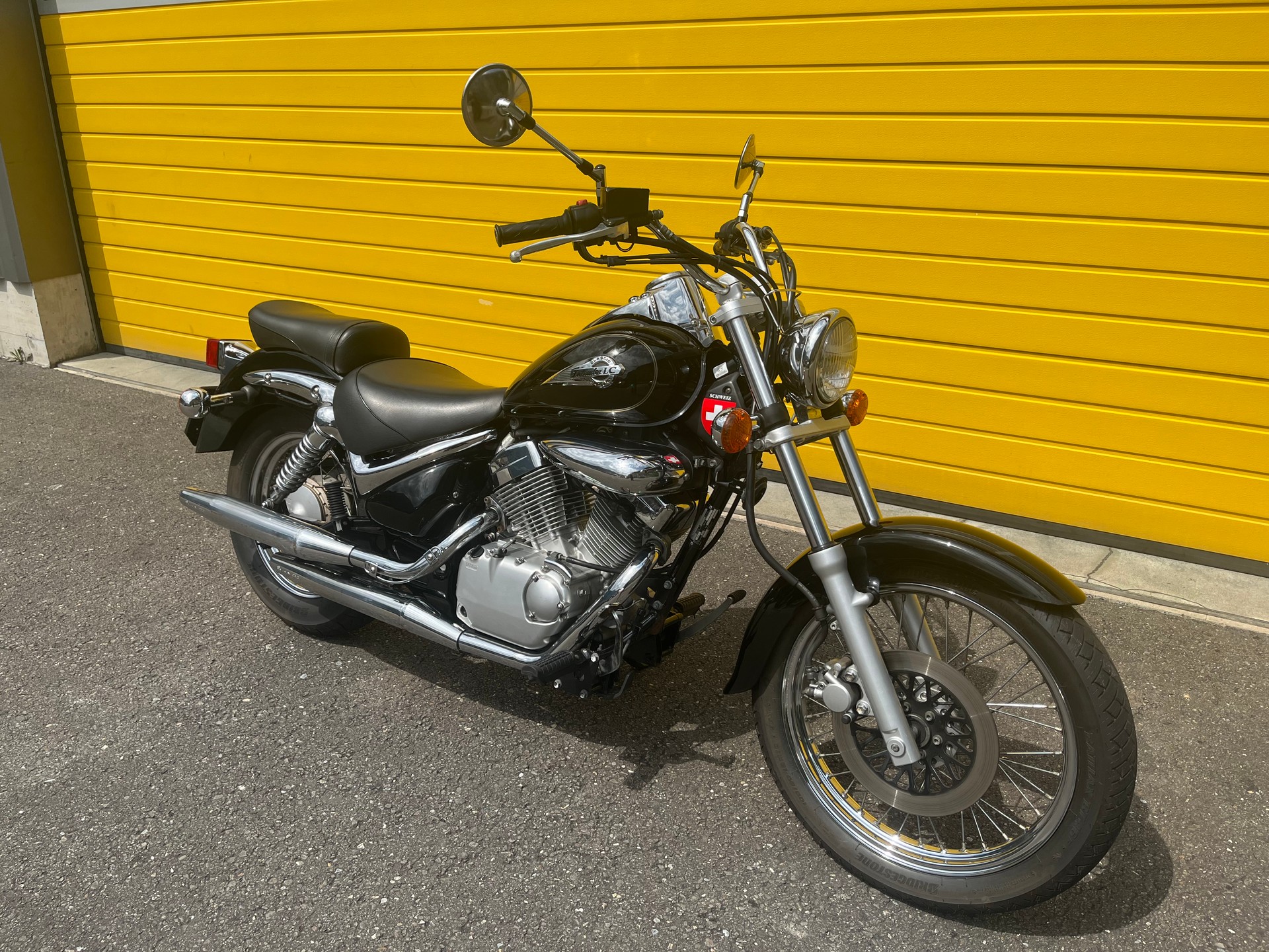 SUZUKI VL 125 Y/ K1 Intruder LC-image-1