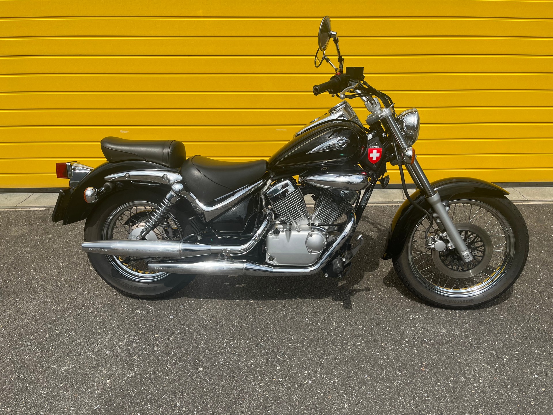 SUZUKI VL 125 Y/ K1 Intruder LC