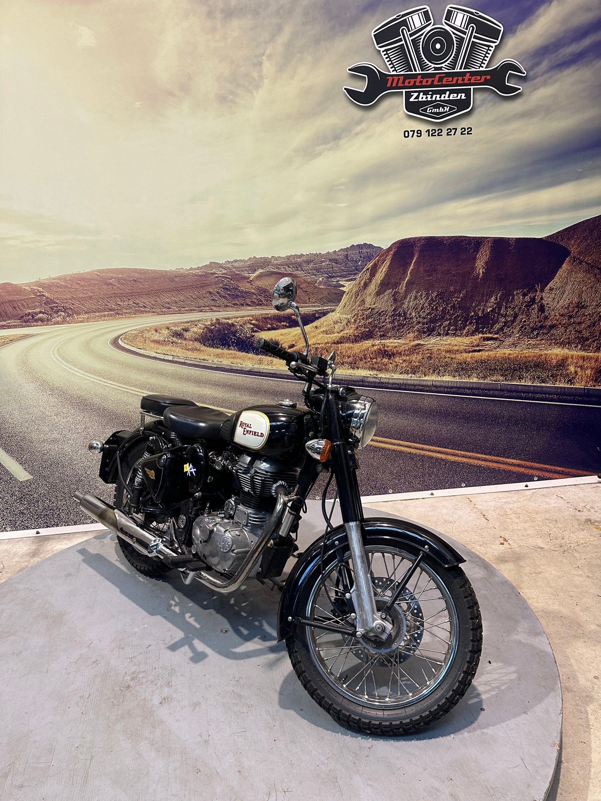 ROYAL ENFIELD Bullet 500i EFI-showroom-element-1