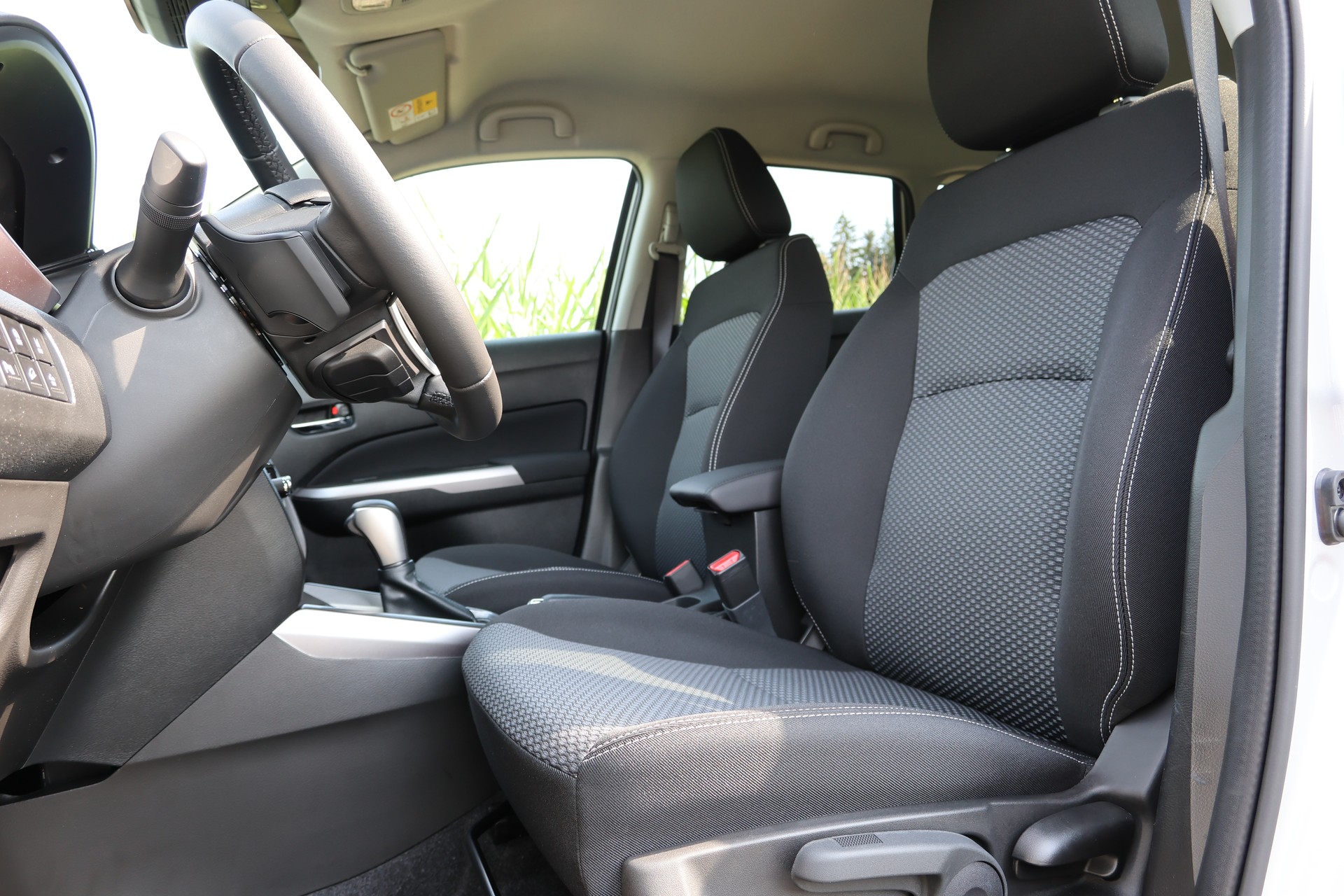 SUZUKI Vitara 1.4T Piz Sulai 4x4 Hybrid Automatic-image-11