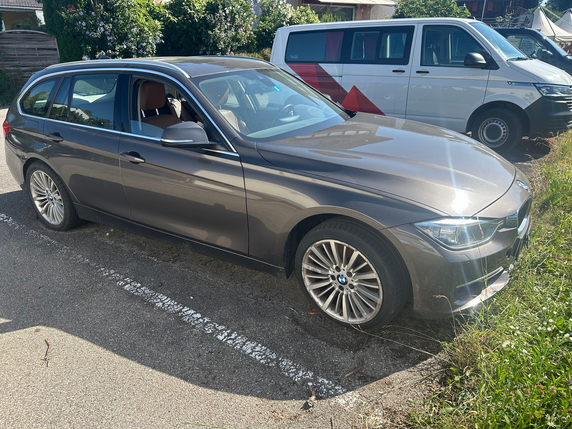 BMW 335d xDrive Touring Steptronic-image-14