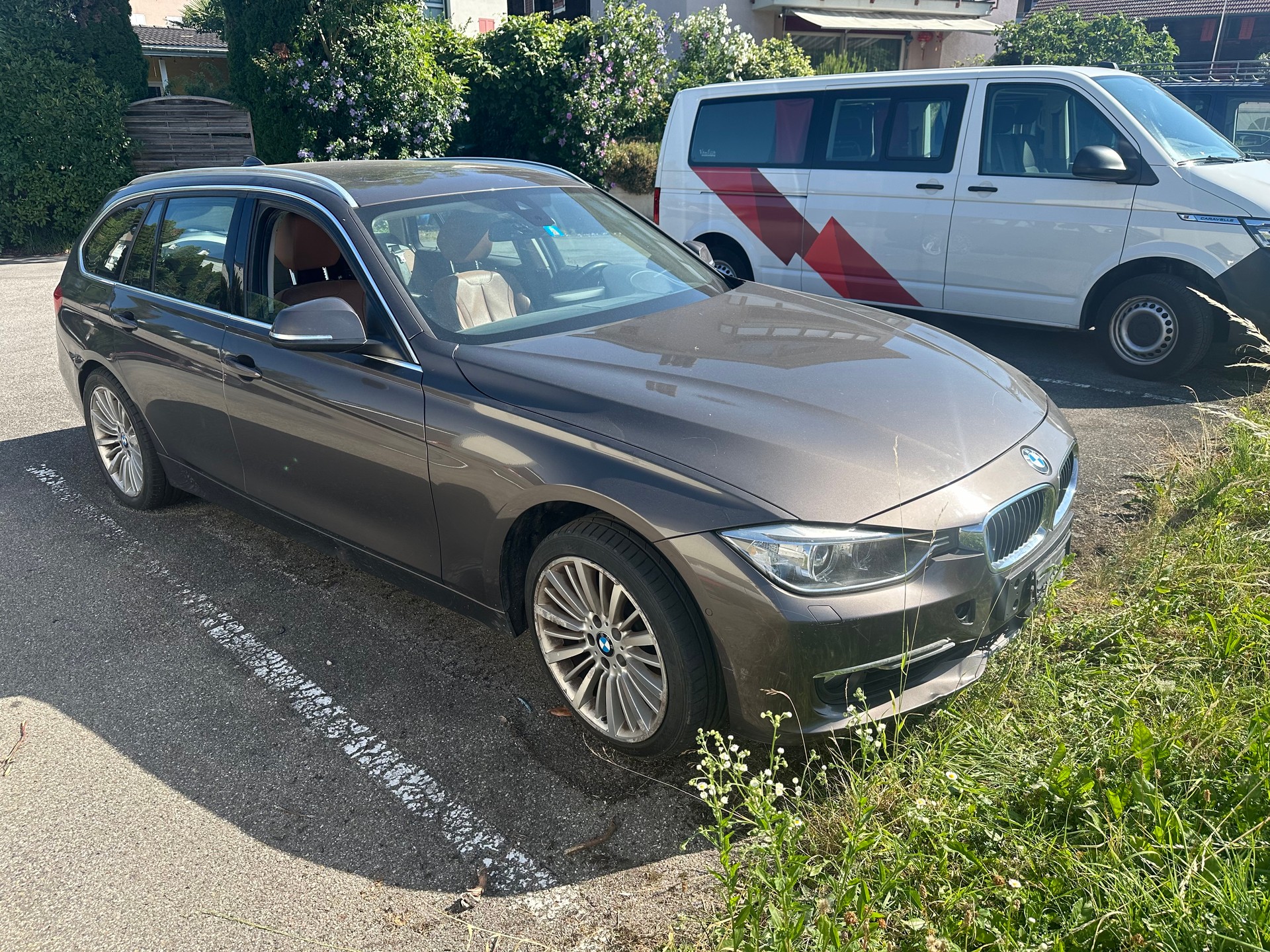 BMW 335d xDrive Touring Steptronic-image-1