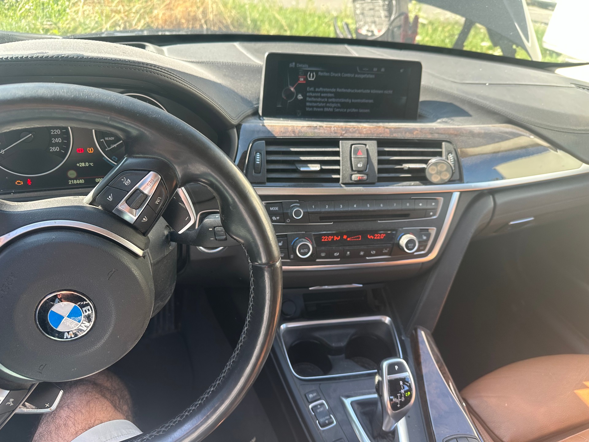 BMW 335d xDrive Touring Steptronic-image-12