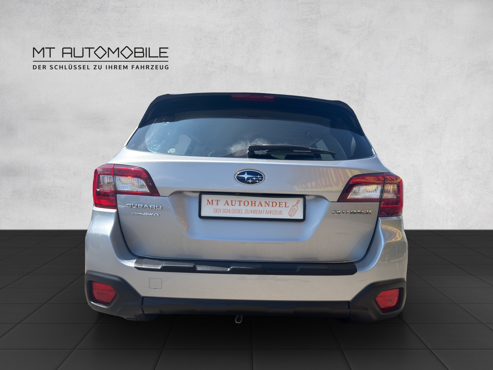 SUBARU Outback 2.5i Swiss AWD Lineartronic-image-3