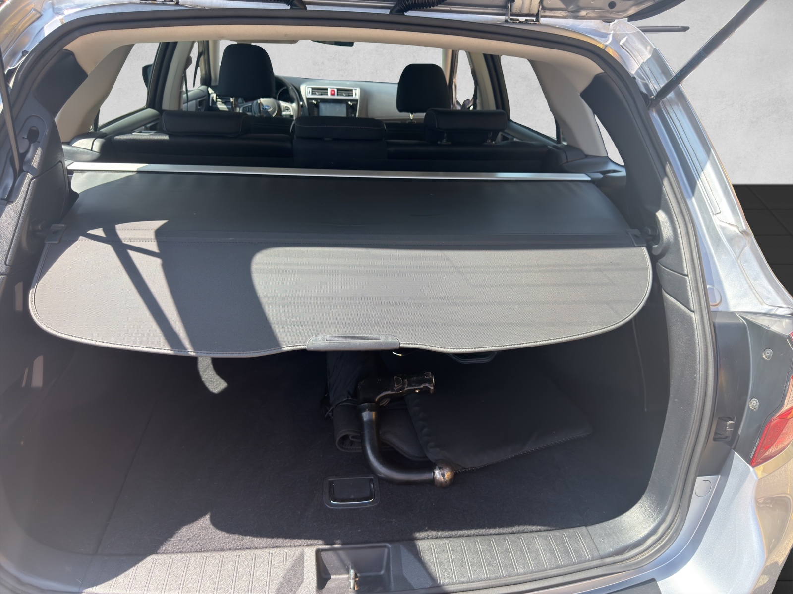 SUBARU Outback 2.5i Swiss AWD Lineartronic-image-10