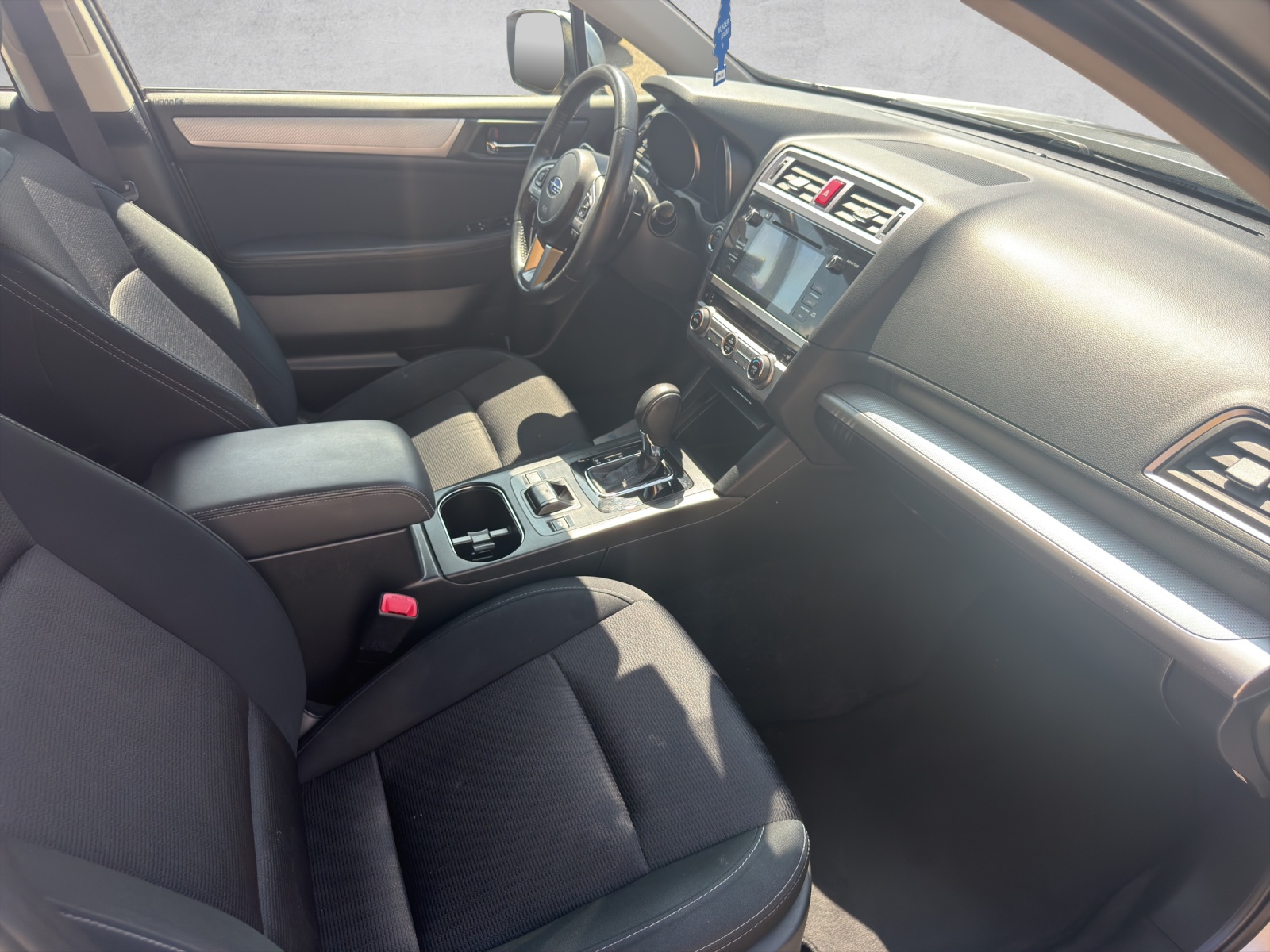 SUBARU Outback 2.5i Swiss AWD Lineartronic-image-8