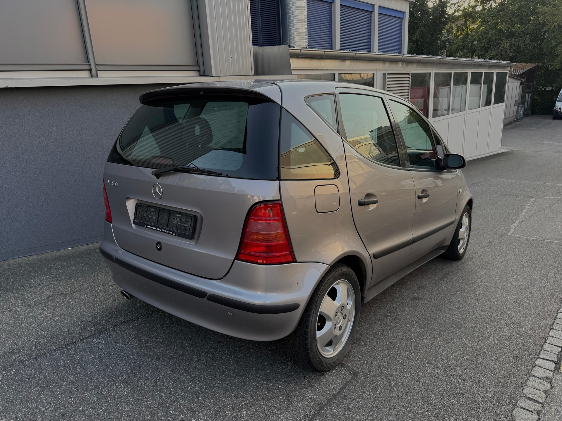 MERCEDES-BENZ A 160 Avantgarde-image-2