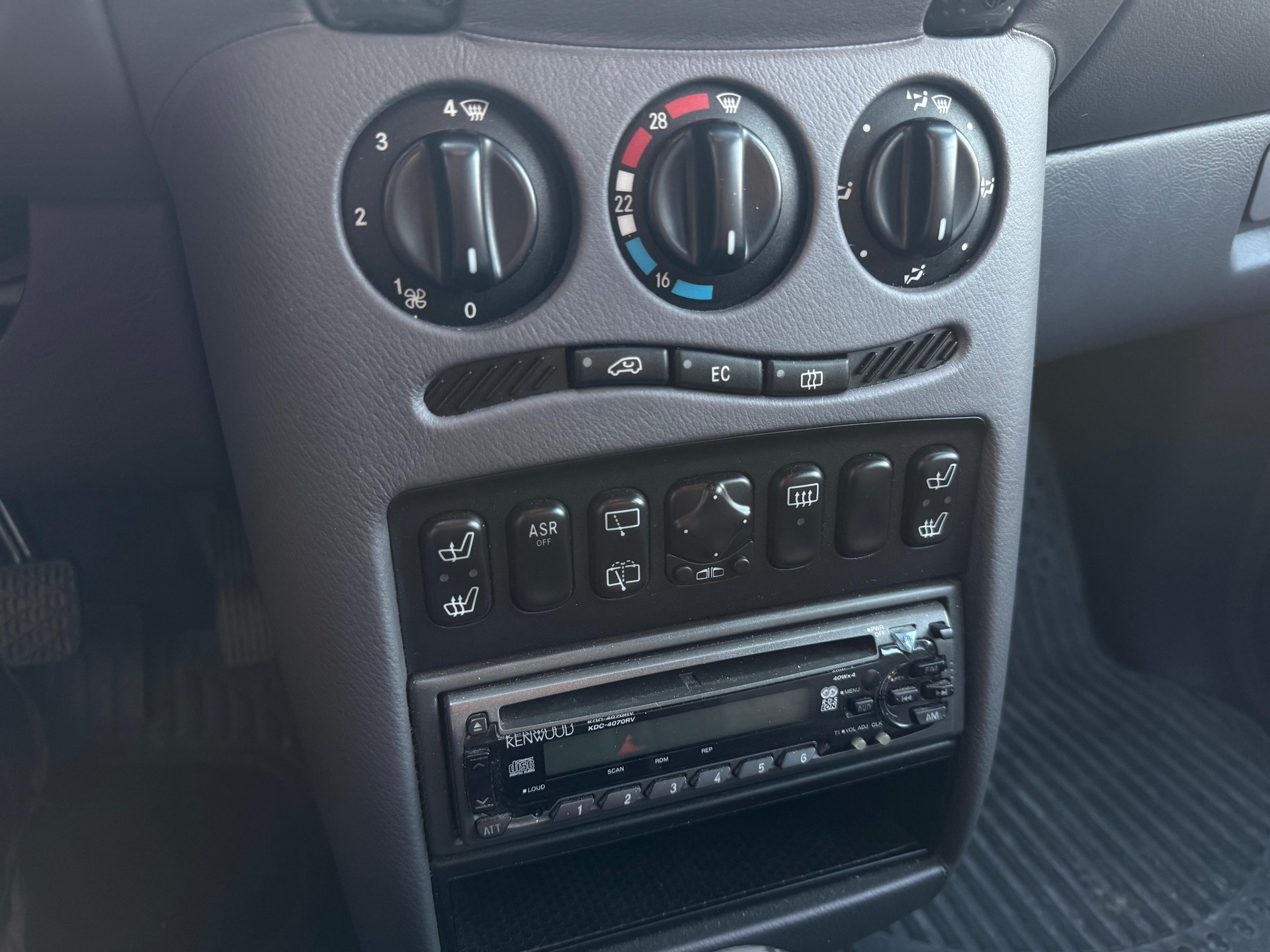 MERCEDES-BENZ A 160 Avantgarde-image-10
