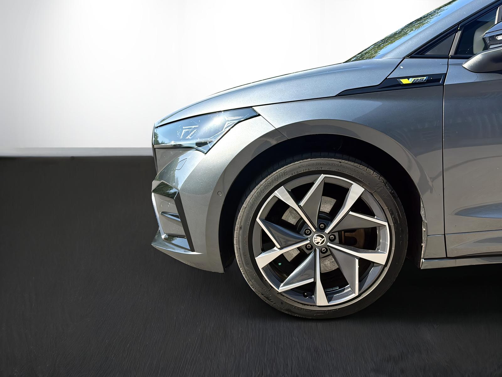 SKODA Enyaq Coupé iV RS 4x4-image-3