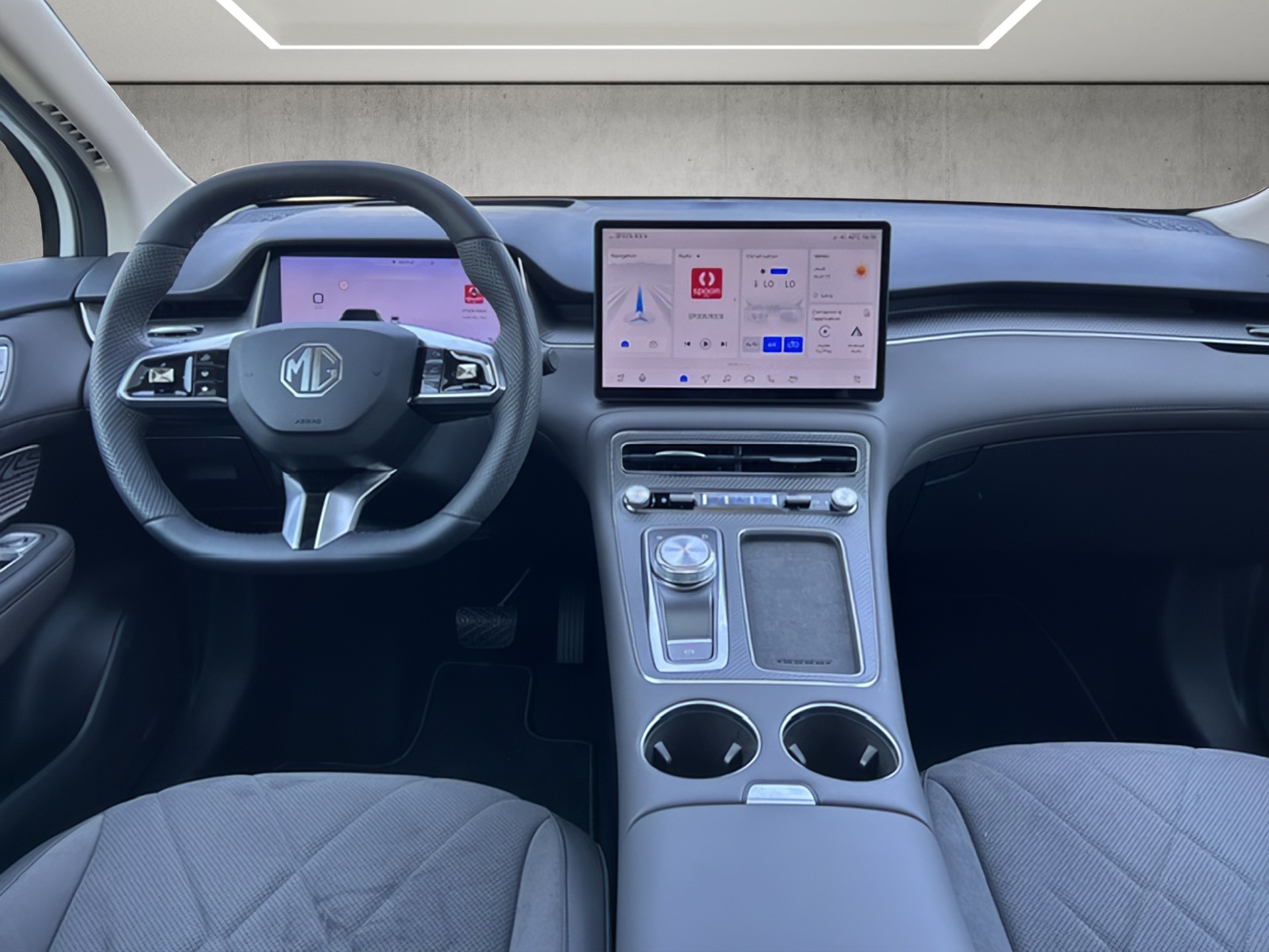 MG Luxury-image-10