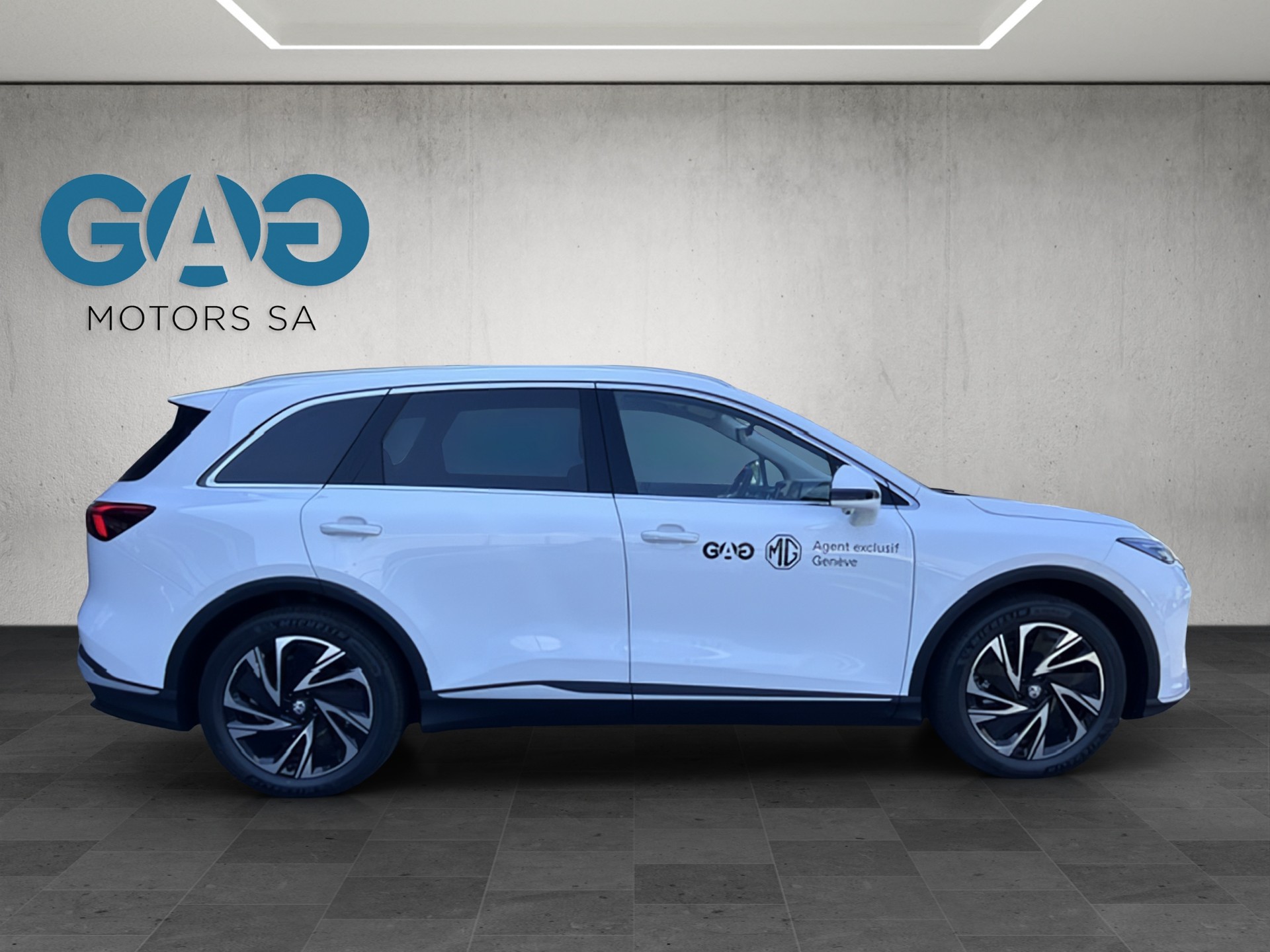 MG Luxury-image-6