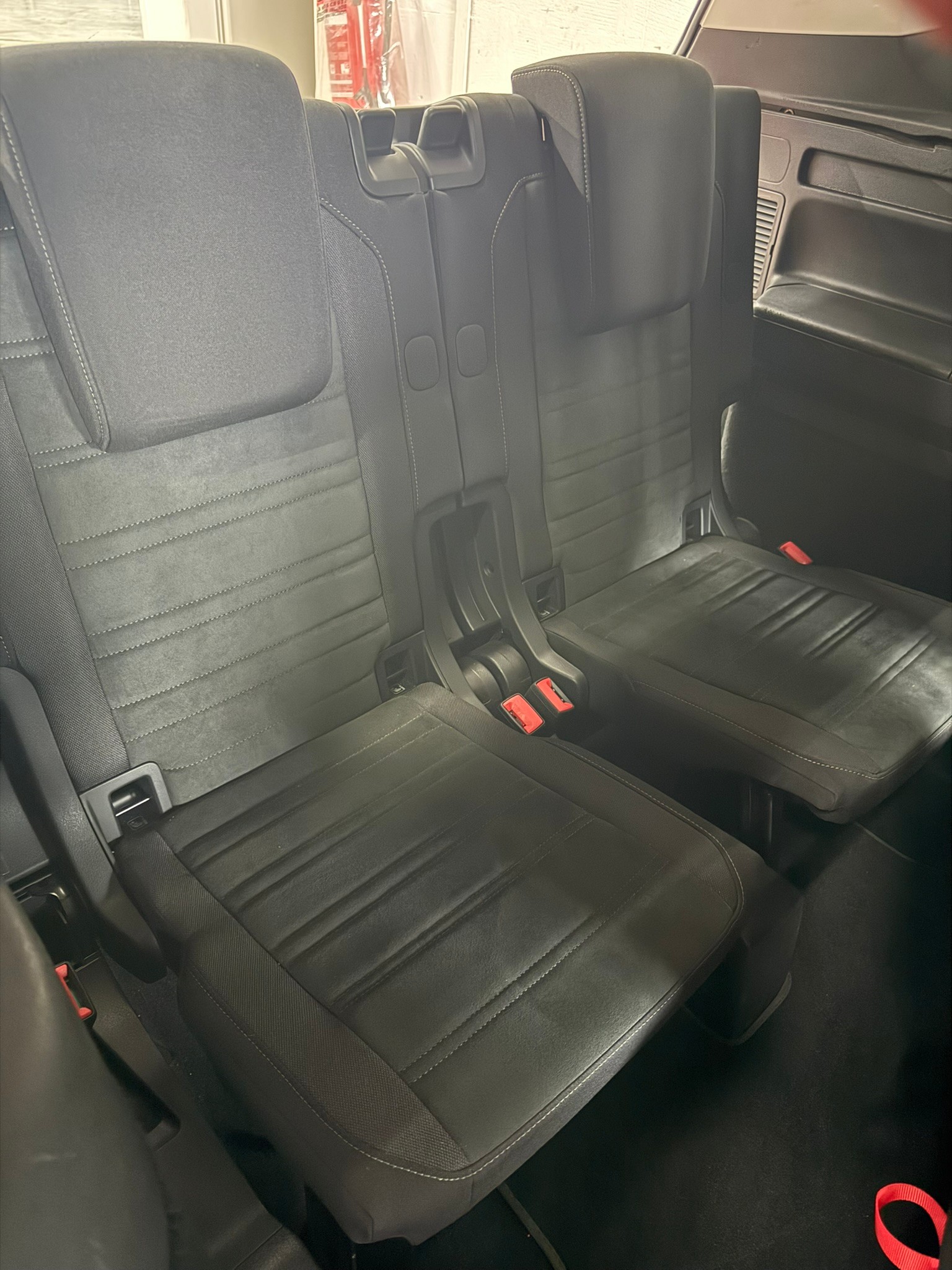 VW Touran 1.5 TSI Highline DSG R-line 7P-image-8